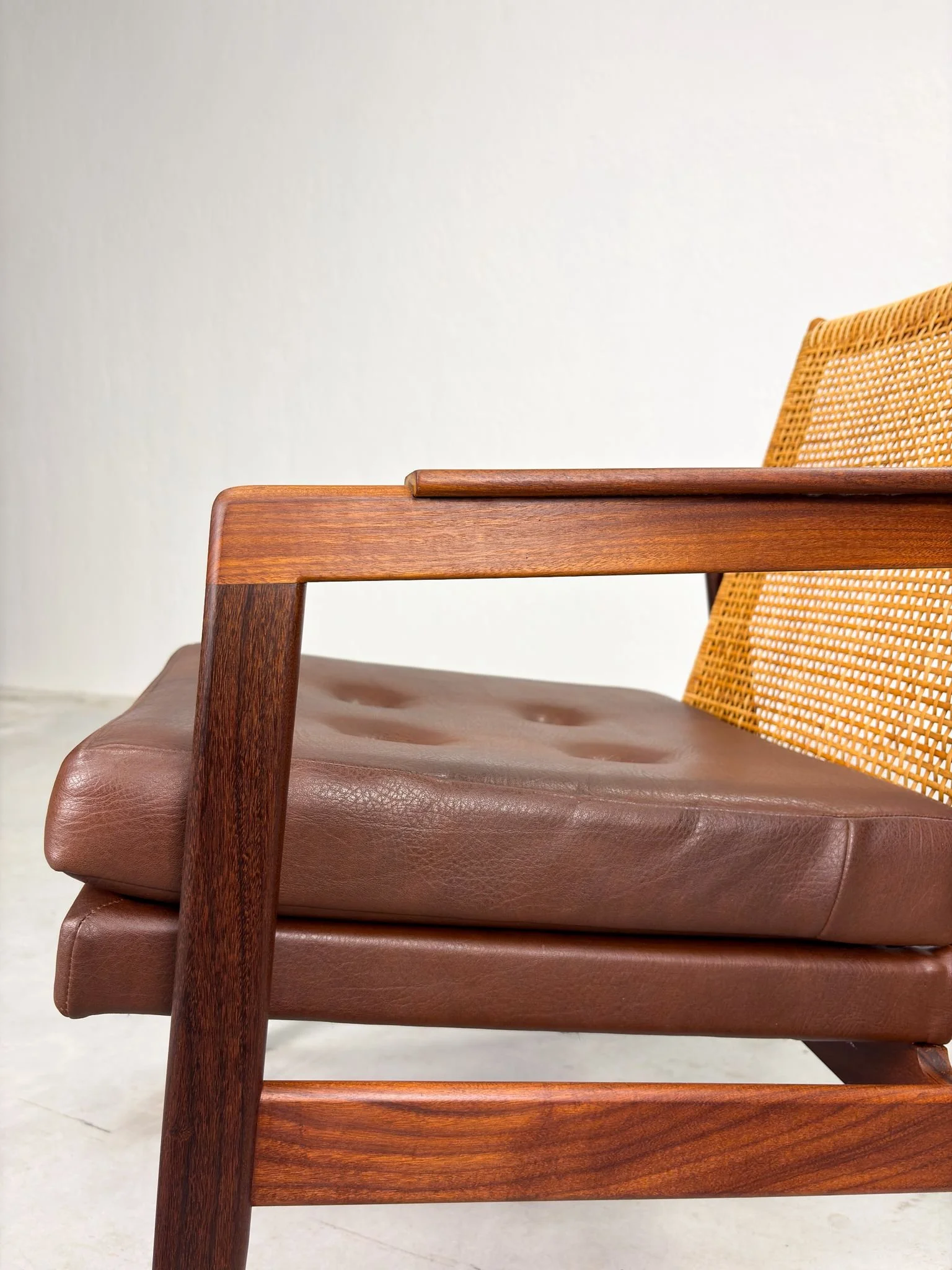 Mid-century Fauteuil van P.J Muntendam voor Gebr. Jonkers (5).jpeg