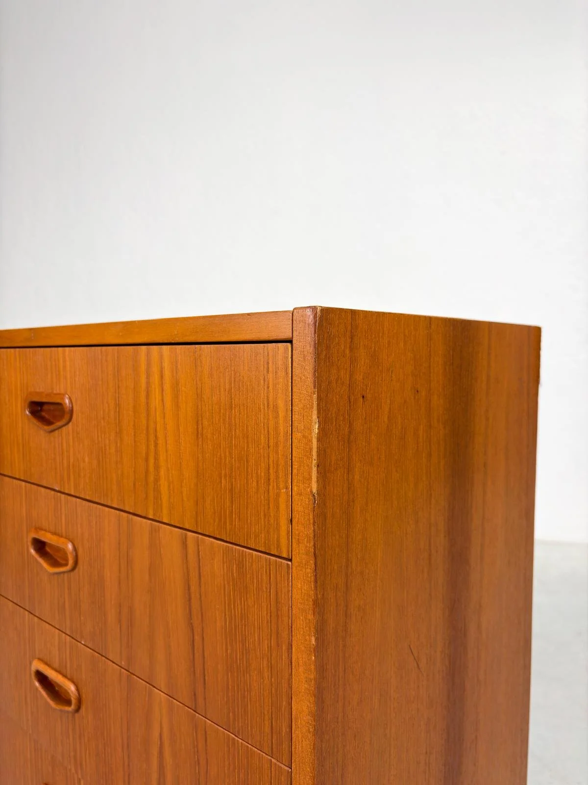 Lage Mid-century Ladekast van Musteringg (14).jpeg
