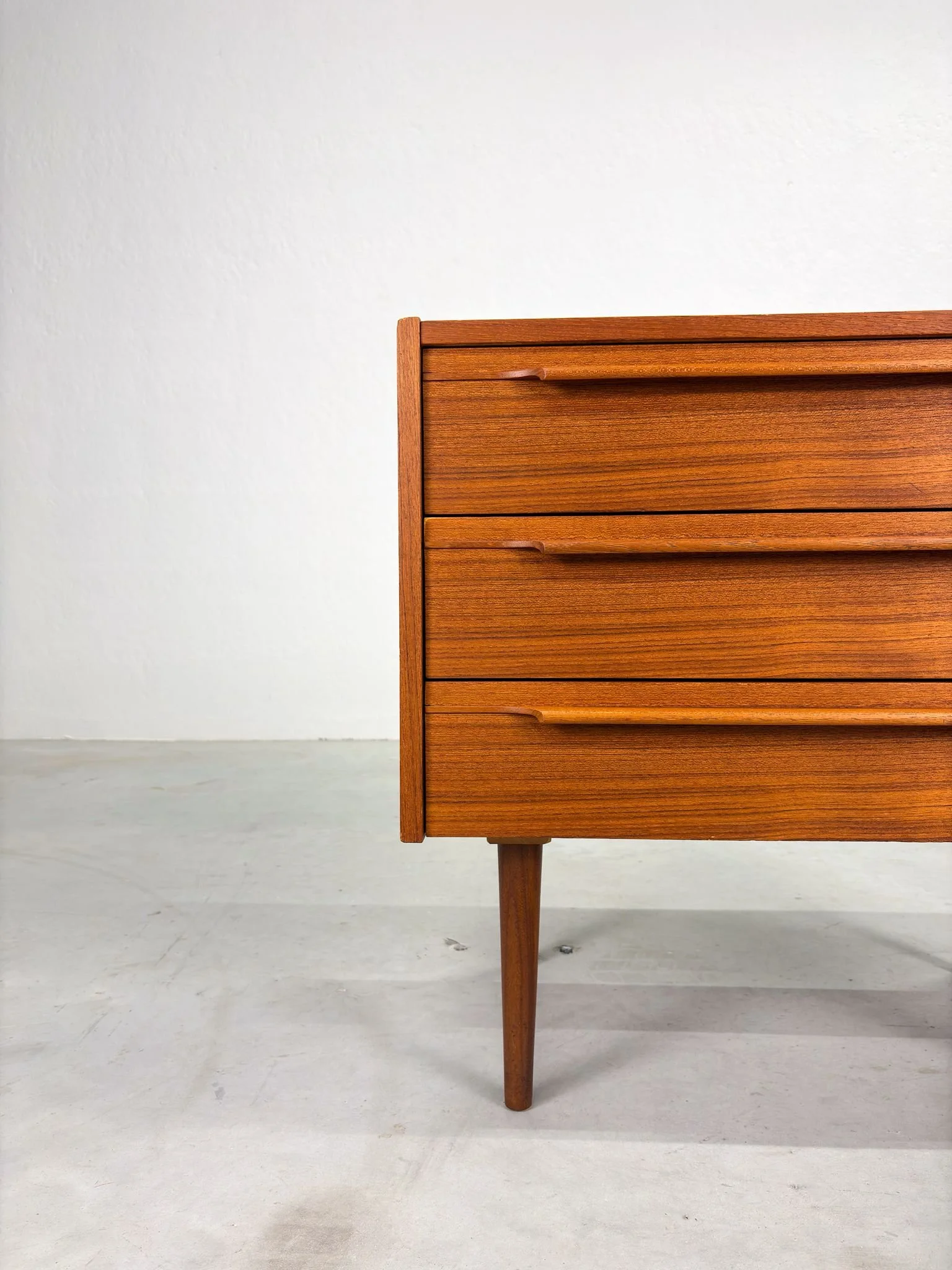 Mid-century 'Mahjongg' Ladekast van Ouwenbroek's Meubelfabriek (6).jpeg