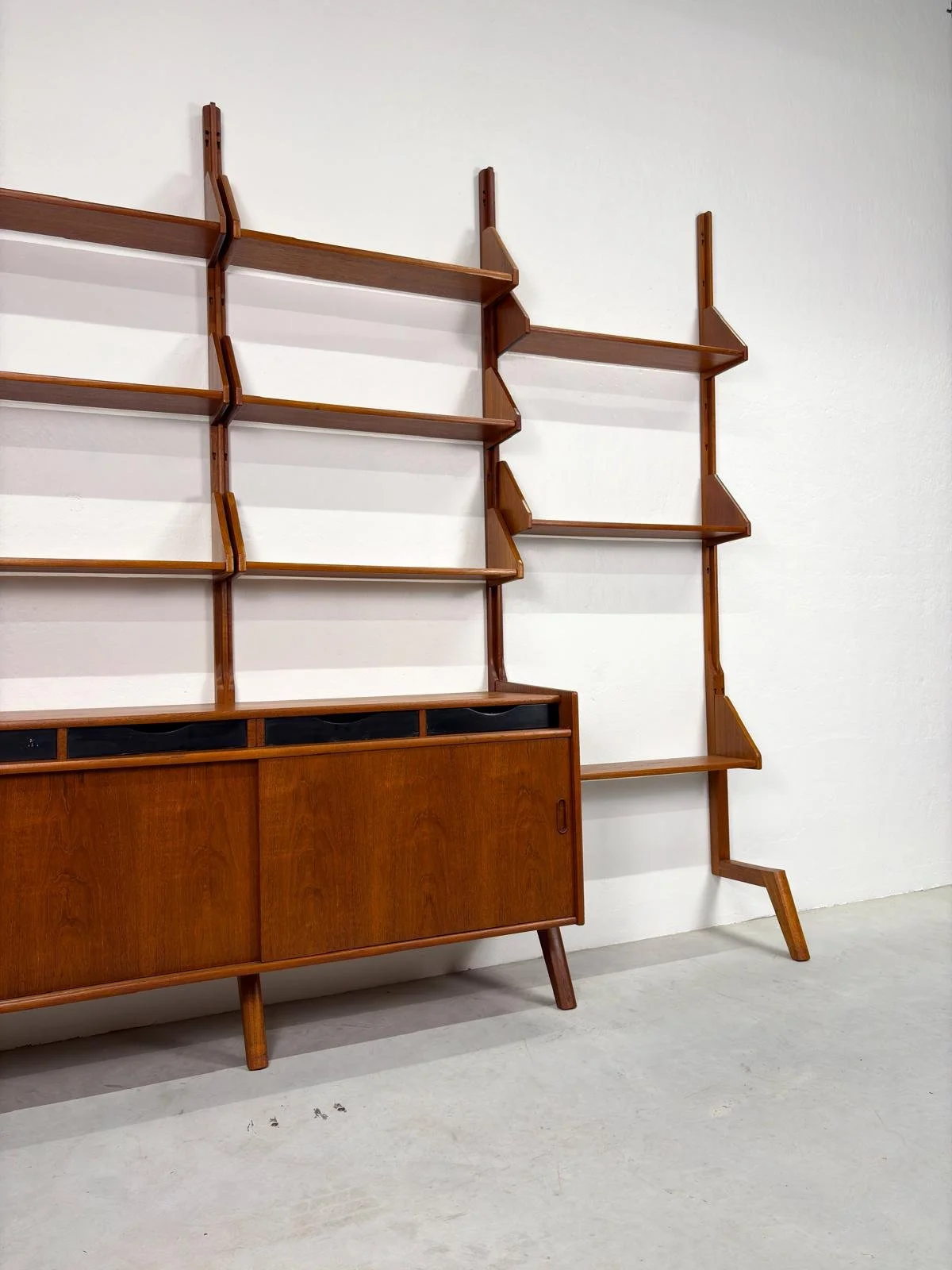 Vintage Modulair Wandsysteem O.M.F. 'Elementa' (1).jpg