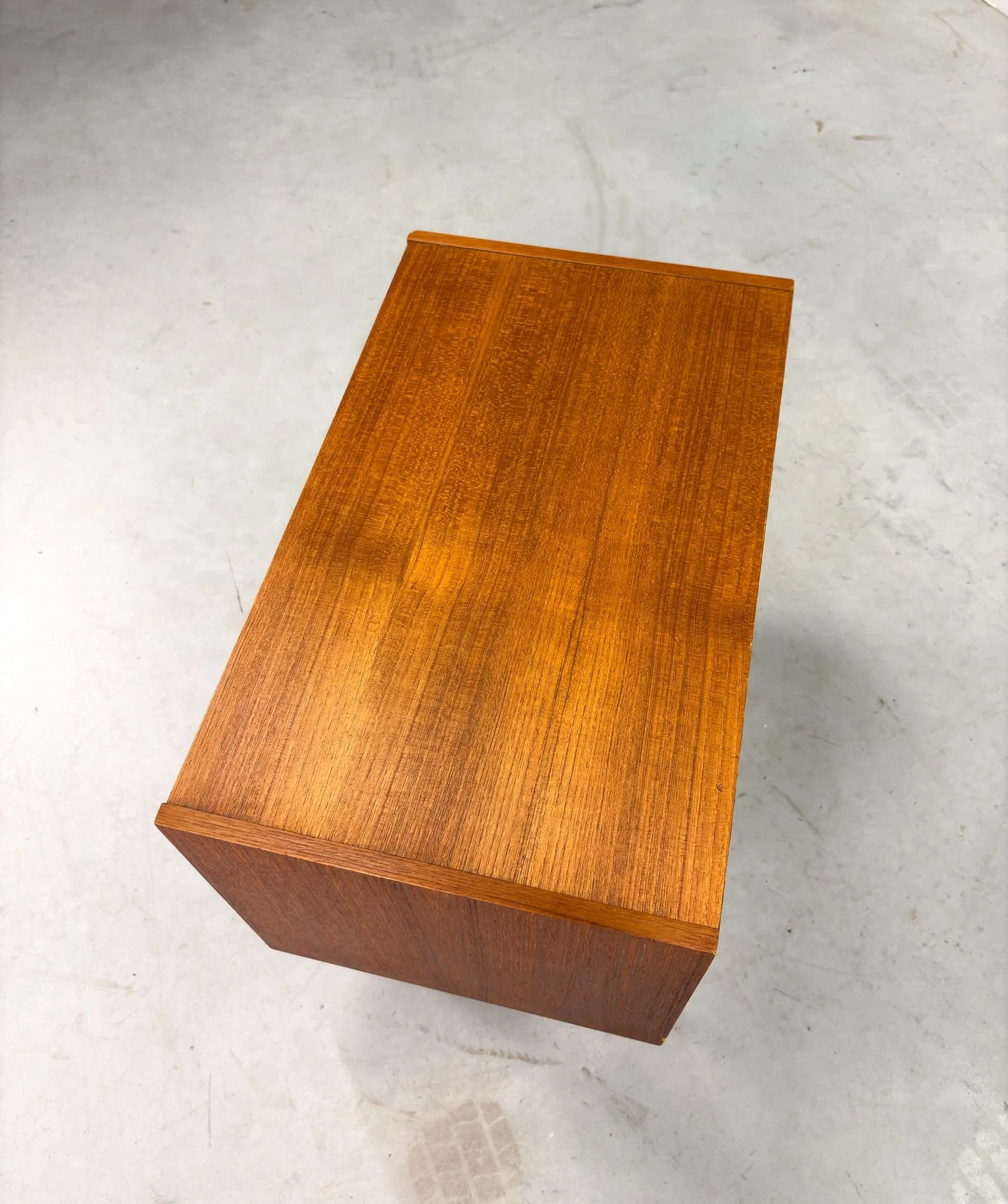 Mid-century 'Mahjongg' Ladekast van Ouwenbroek's Meubelfabriek (11).jpeg