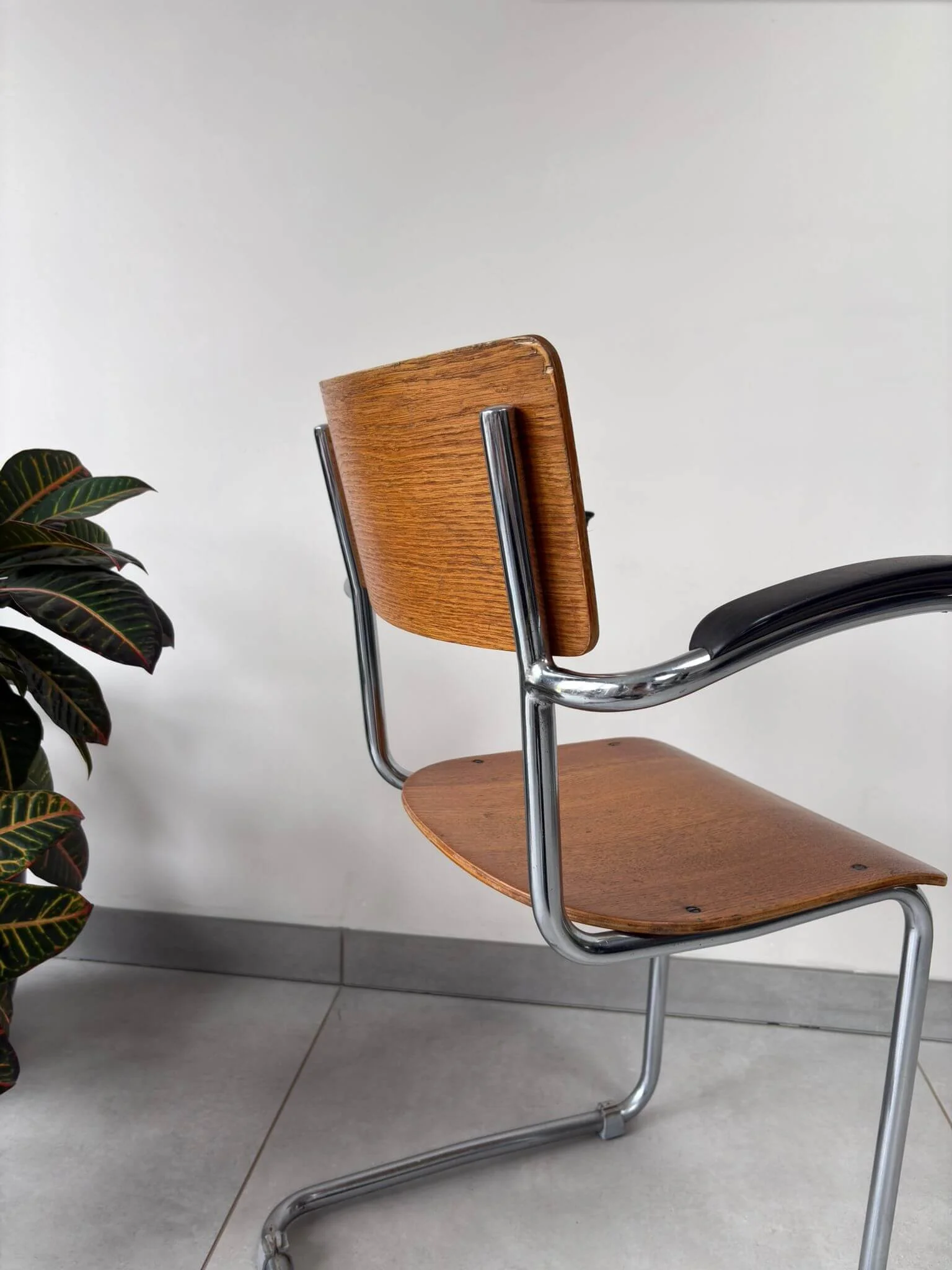 Vintage Buisframe Stoel Galvanische Industrie Overschie (13).jpg