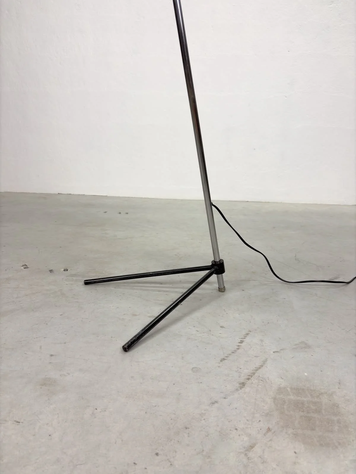 'Pinokkio' Vloerlamp van H. Busquet voor Hala Zeist (2).jpeg