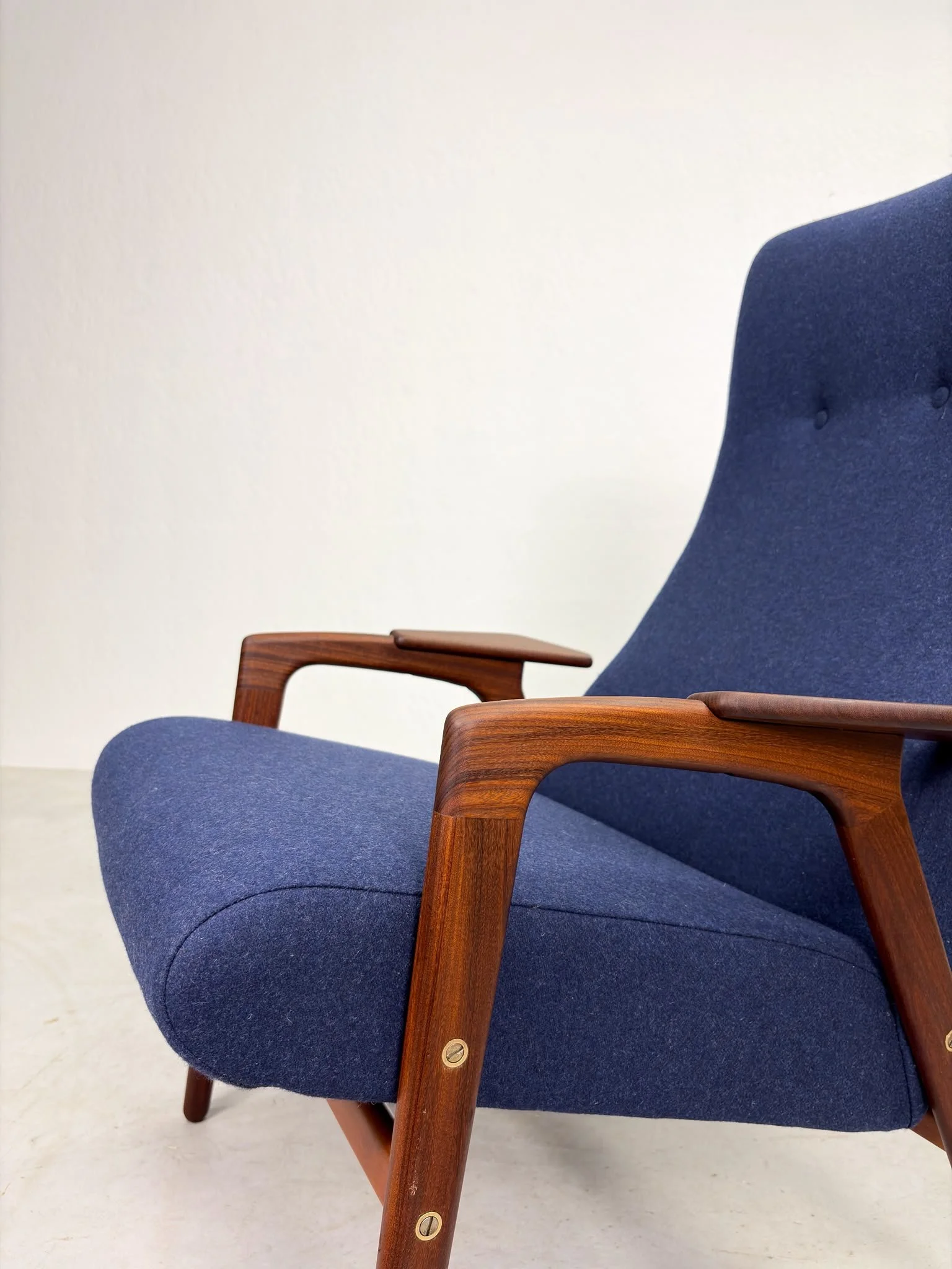 Pastoe 'Ruster' Fauteuil van Yngve Ekström (7).jpeg