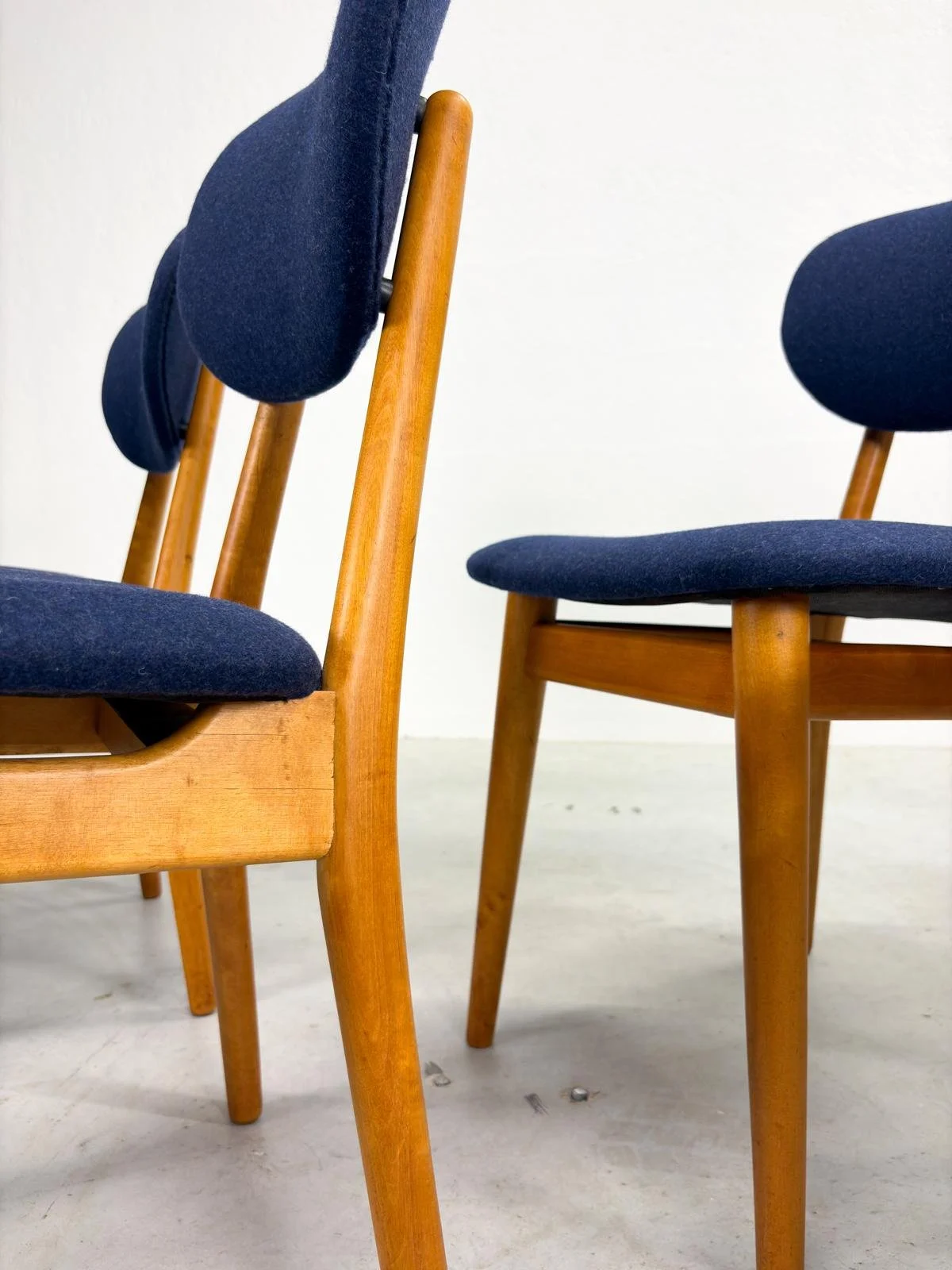 Set 'SB13' Eetkamerstoelen van Cees Braakman voor Pastoe (5).jpeg