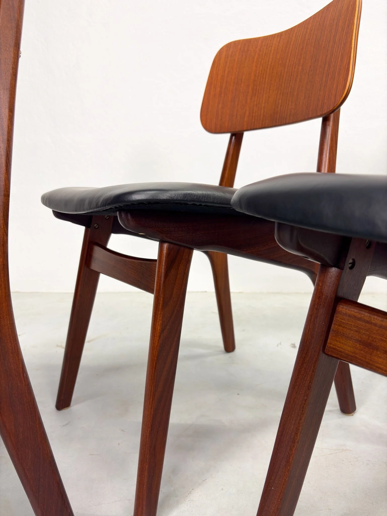 Set Vintage Teak Eetkamerstoelen Ib Kofod Larsen (10).jpeg