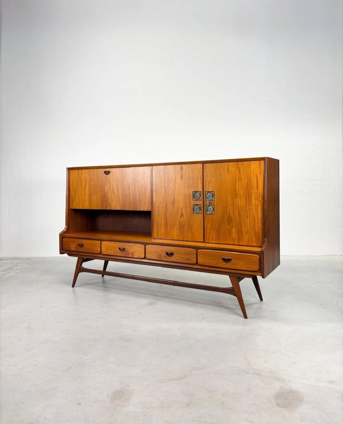 'Combi Nr. 109' Dressoir van Louis van Teeffelen voor Wébé