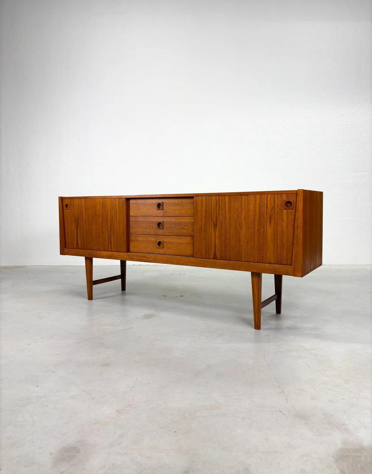 Mid-century Sideboard van Mahjongg Vlaardingen (11).jpeg
