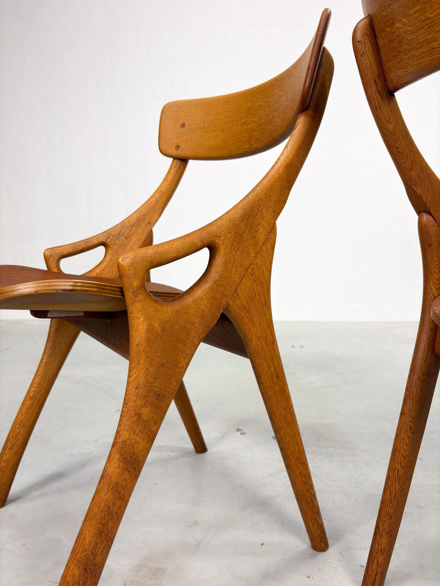 Set Eiken Eetkamerstoelen van Arne Hovmand Olsen (5).jpeg