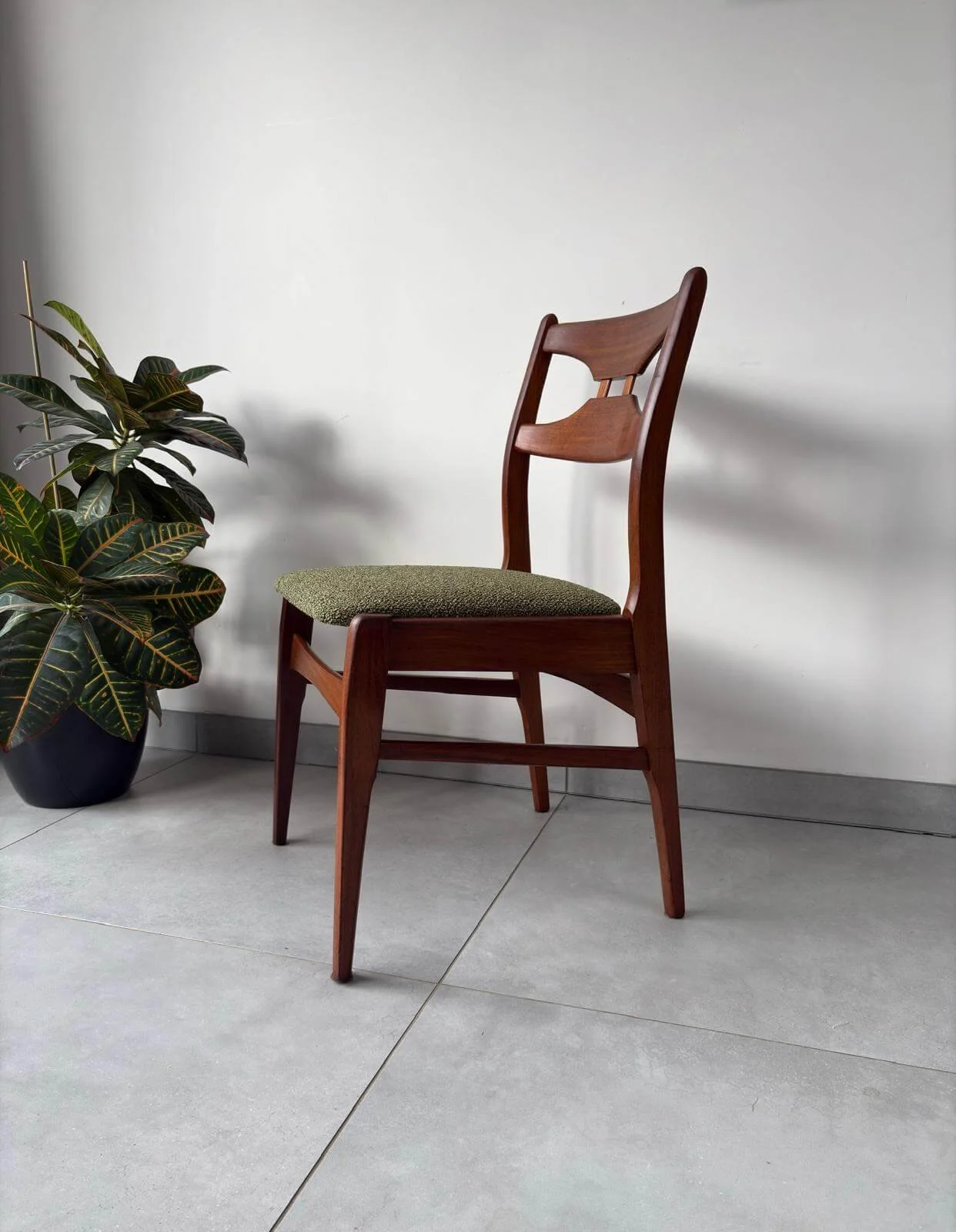 Set vintage Deense eetkamerstoelen BAKO (9).jpg