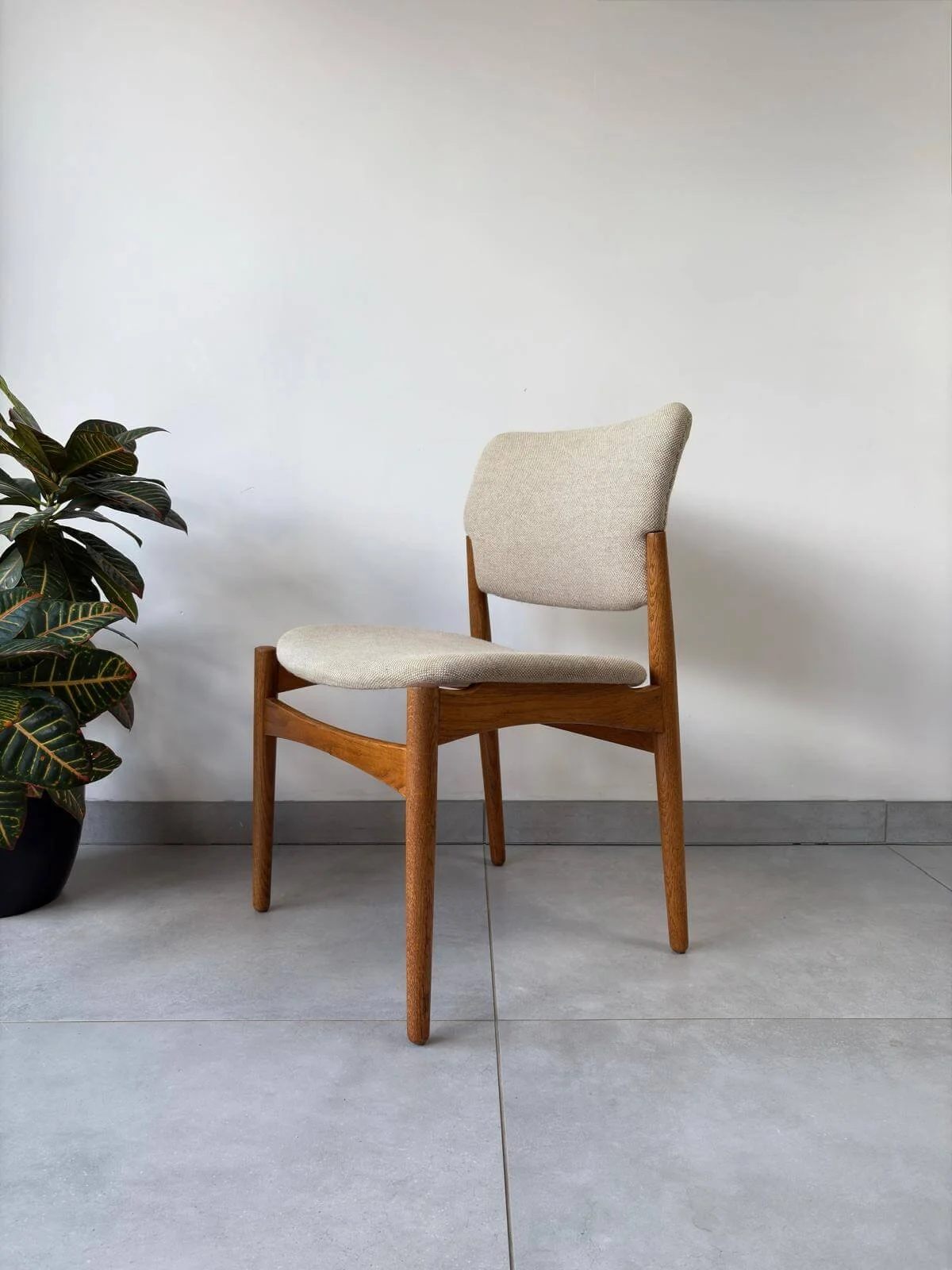 Set Vintage Deense Eetkamerstoelen Fritz Hansen (13).jpg