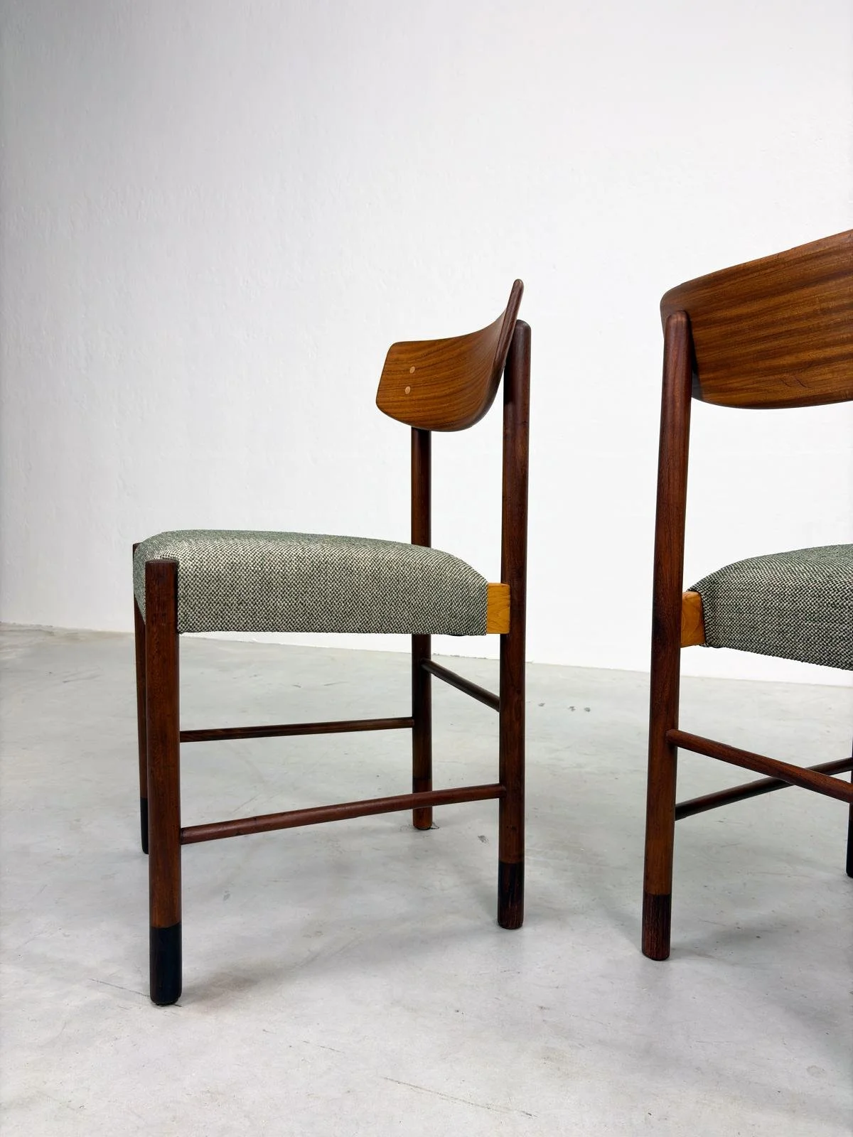 Set Vintage Eetkamerstoelen van Karl Andersson & Söner (18).jpeg