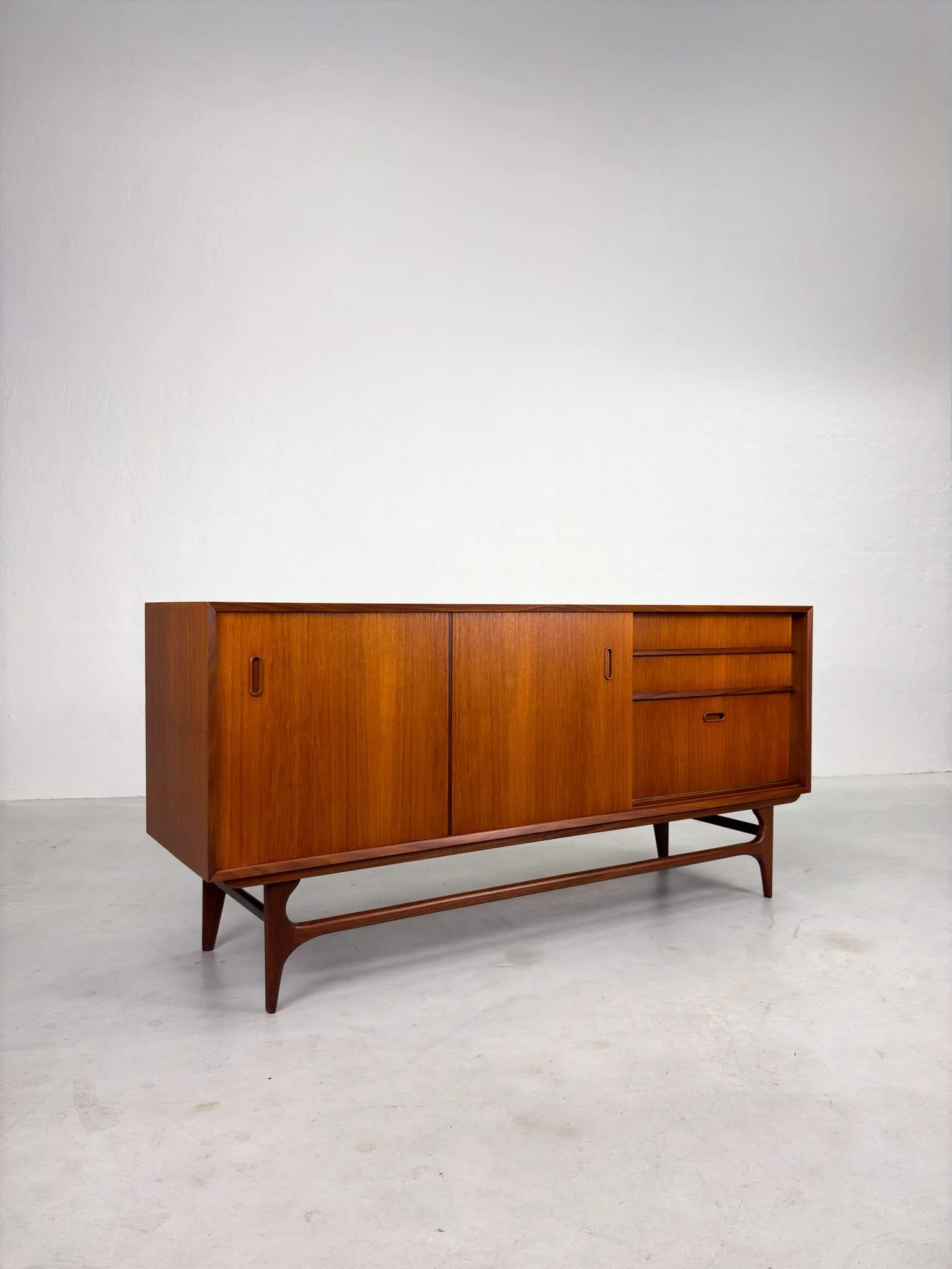 Mid-century Dressoir van Teakhout (14).jpeg