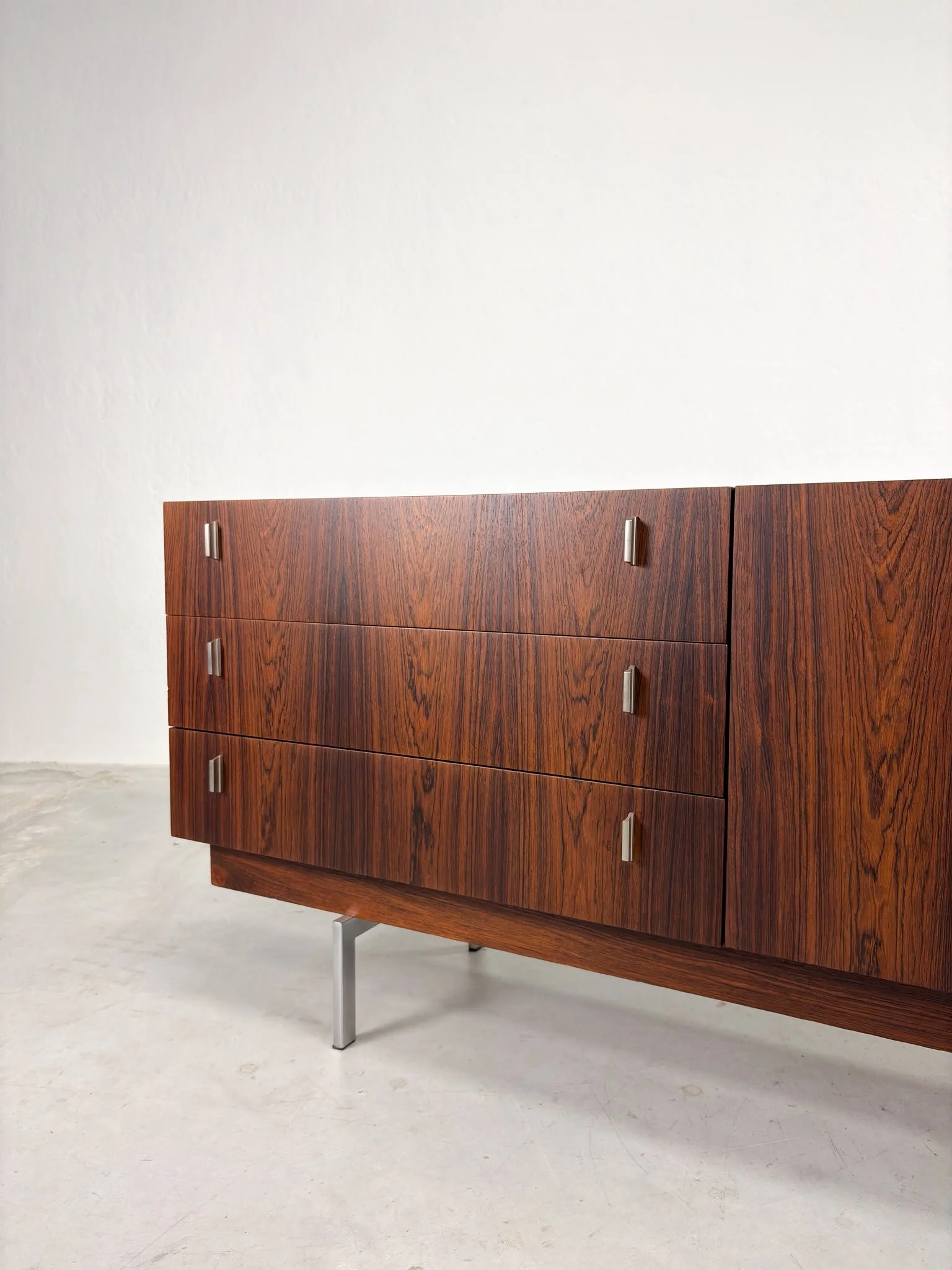 Zeldzaam 'Propos' Sideboard in Palissander van Hulmefa (19).jpeg
