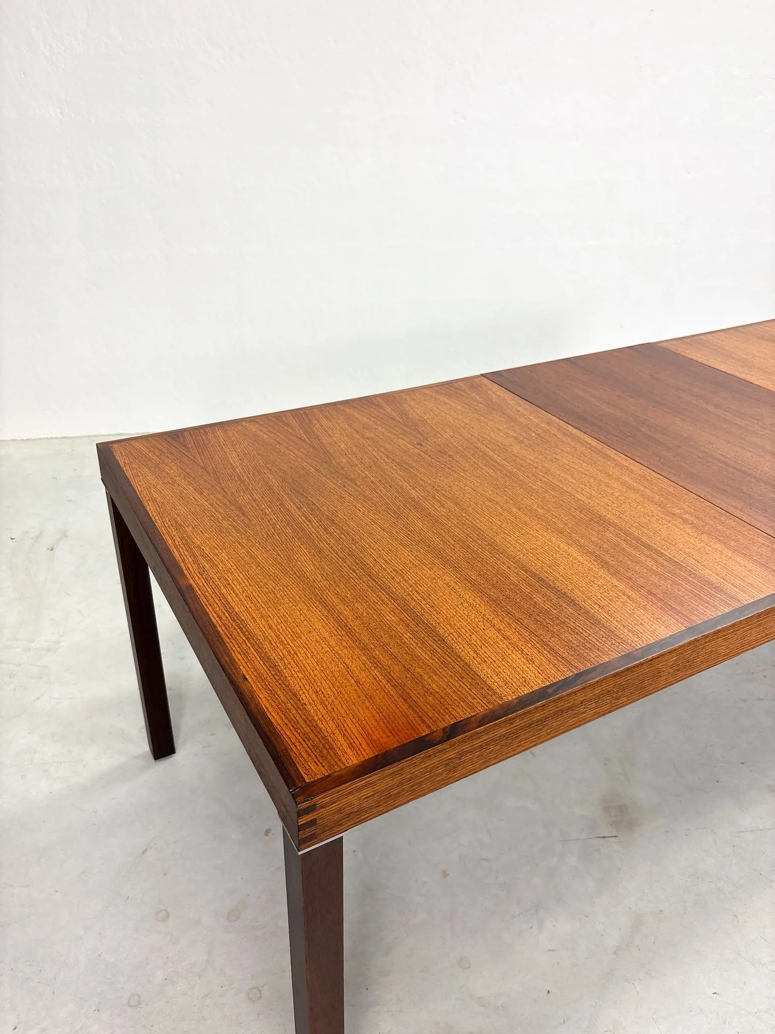 Uitschuifbare Eettafel van Inger Klingenberg voor Fristho (8).jpeg