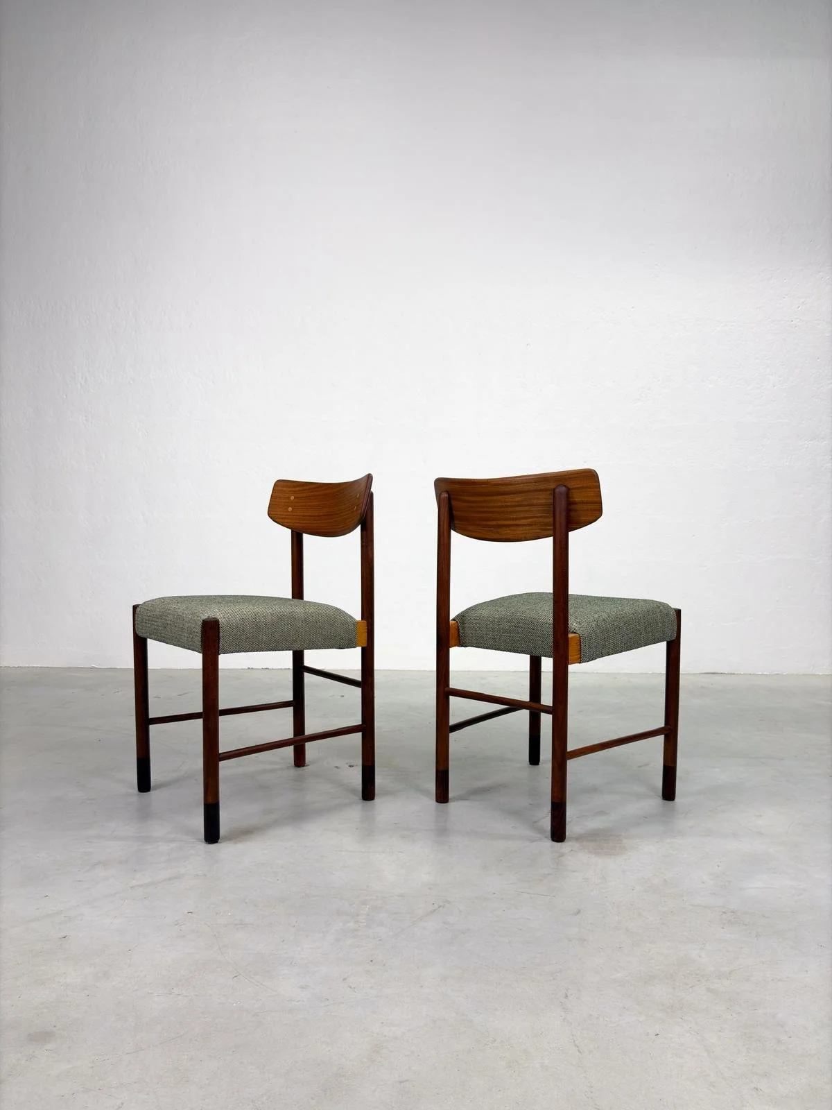 Set Vintage Eetkamerstoelen van Karl Andersson & Söner (19).jpeg