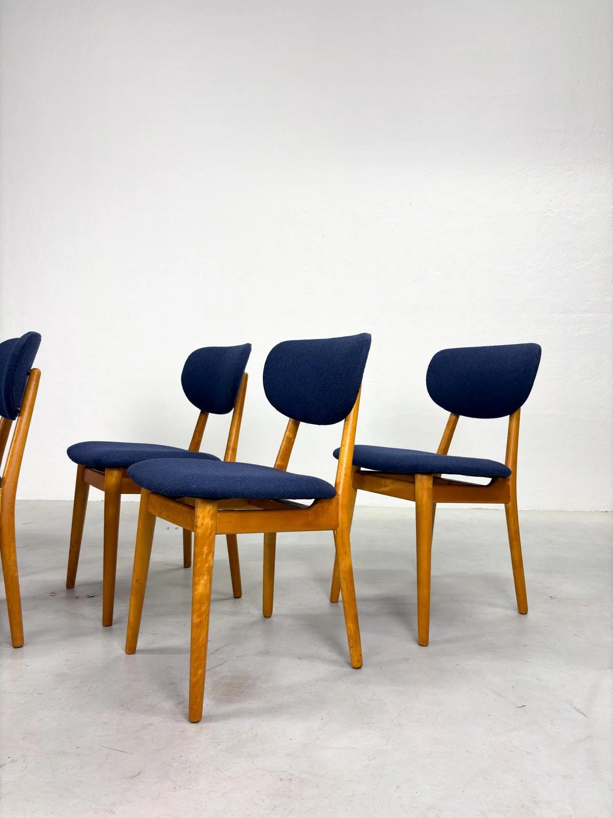 Set 'SB13' Eetkamerstoelen van Cees Braakman voor Pastoe (9).jpeg
