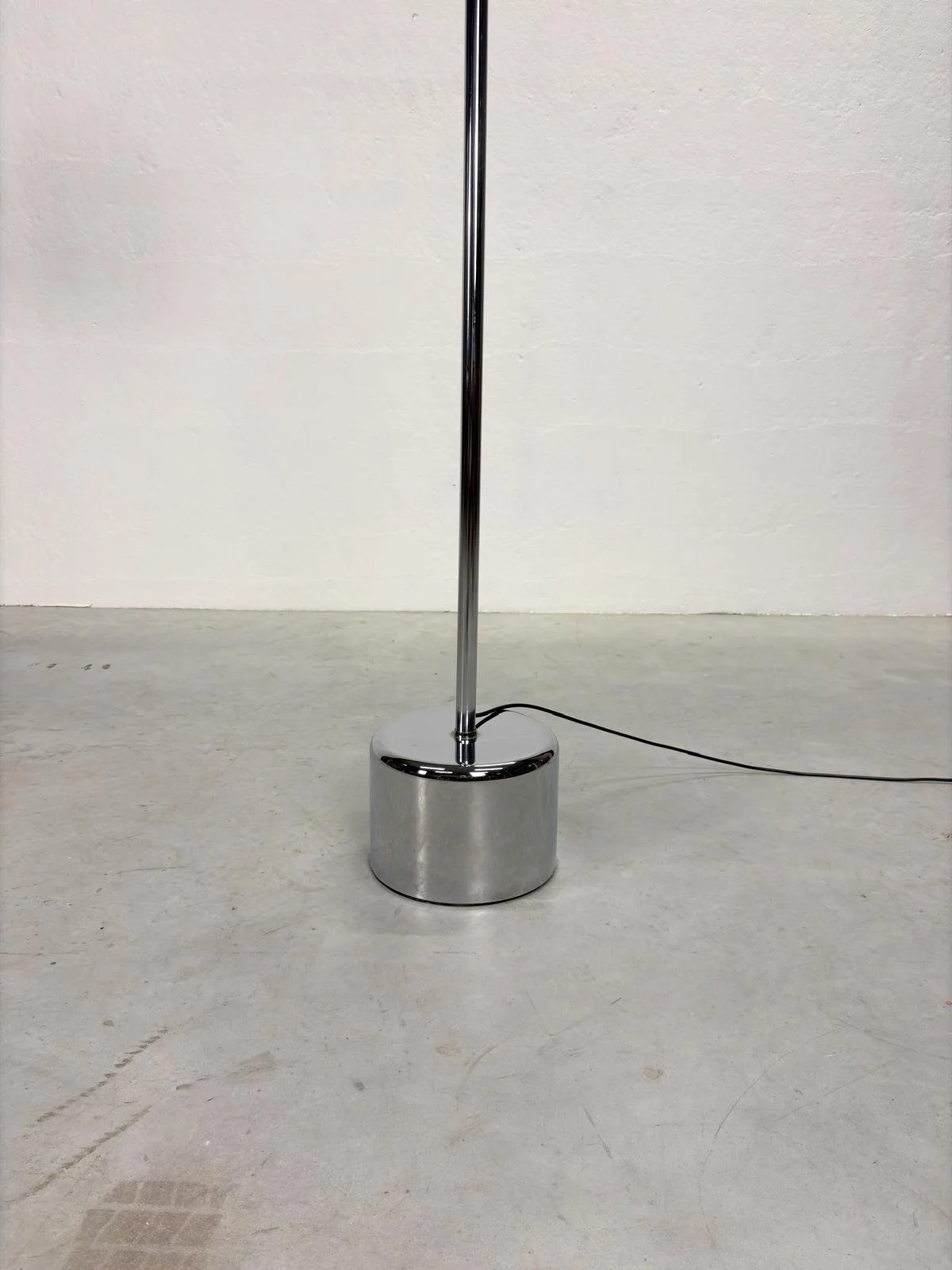 XXL Arc Vloerlamp in Chroom van Gepo Amsterdam (13).jpeg