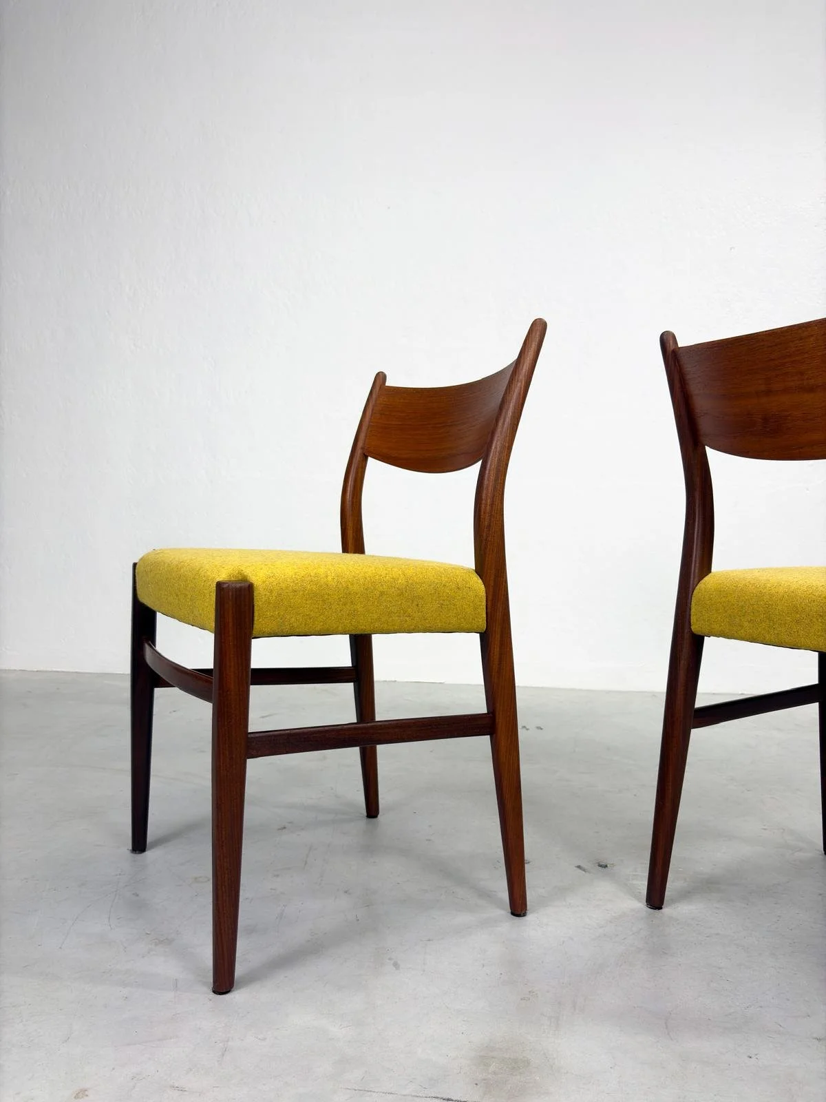 Set 'SA10' Eetkamerstoelen van Cees Braakman voor Pastoe (2).jpeg