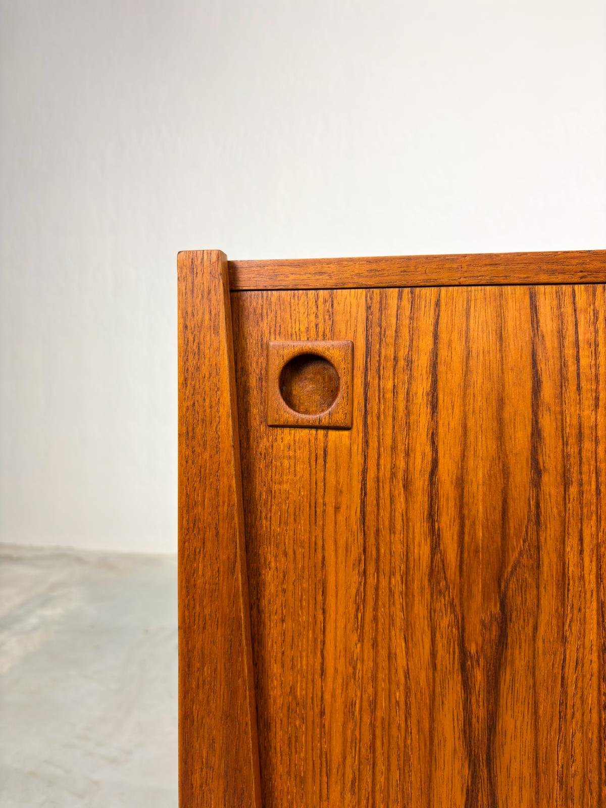 Mid-century Sideboard van Mahjongg Vlaardingen (17).jpeg