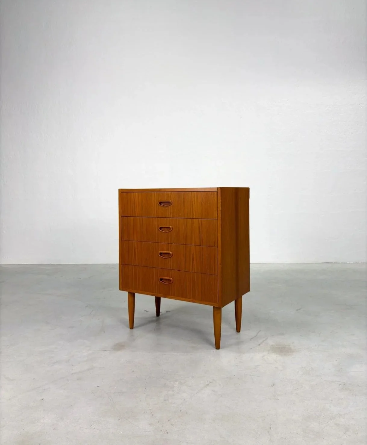Lage+Mid-century+Ladekast+van+Musteringg+%2816%29.jpg
