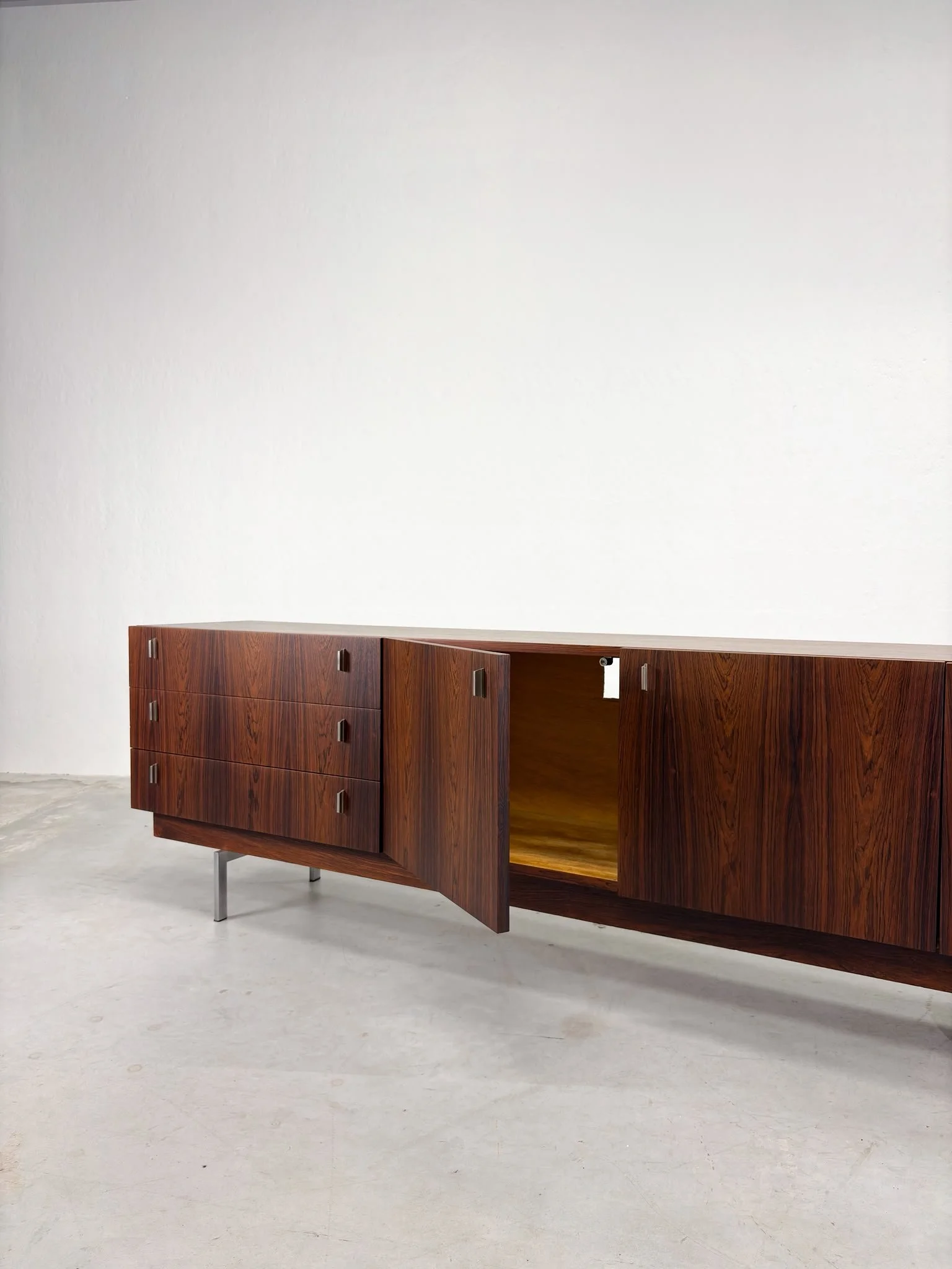 Zeldzaam 'Propos' Sideboard in Palissander van Hulmefa (3).jpeg