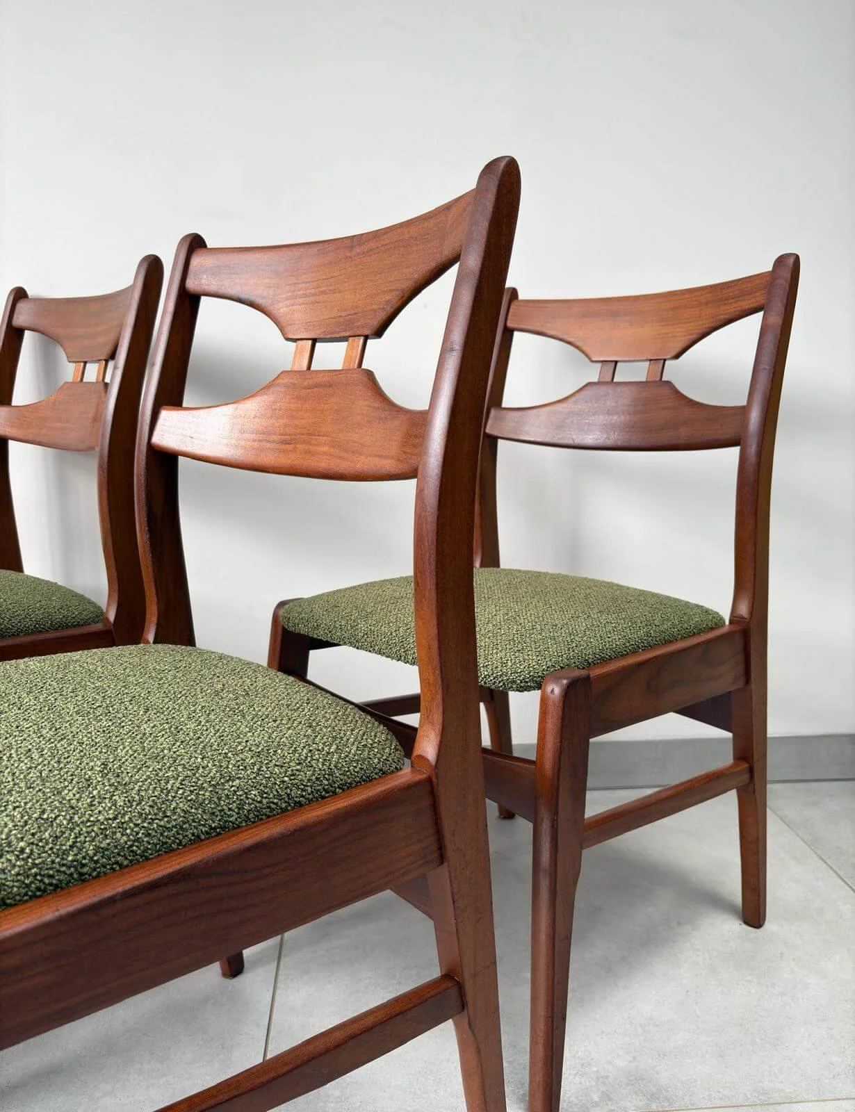 Set vintage Deense eetkamerstoelen BAKO (7).jpg