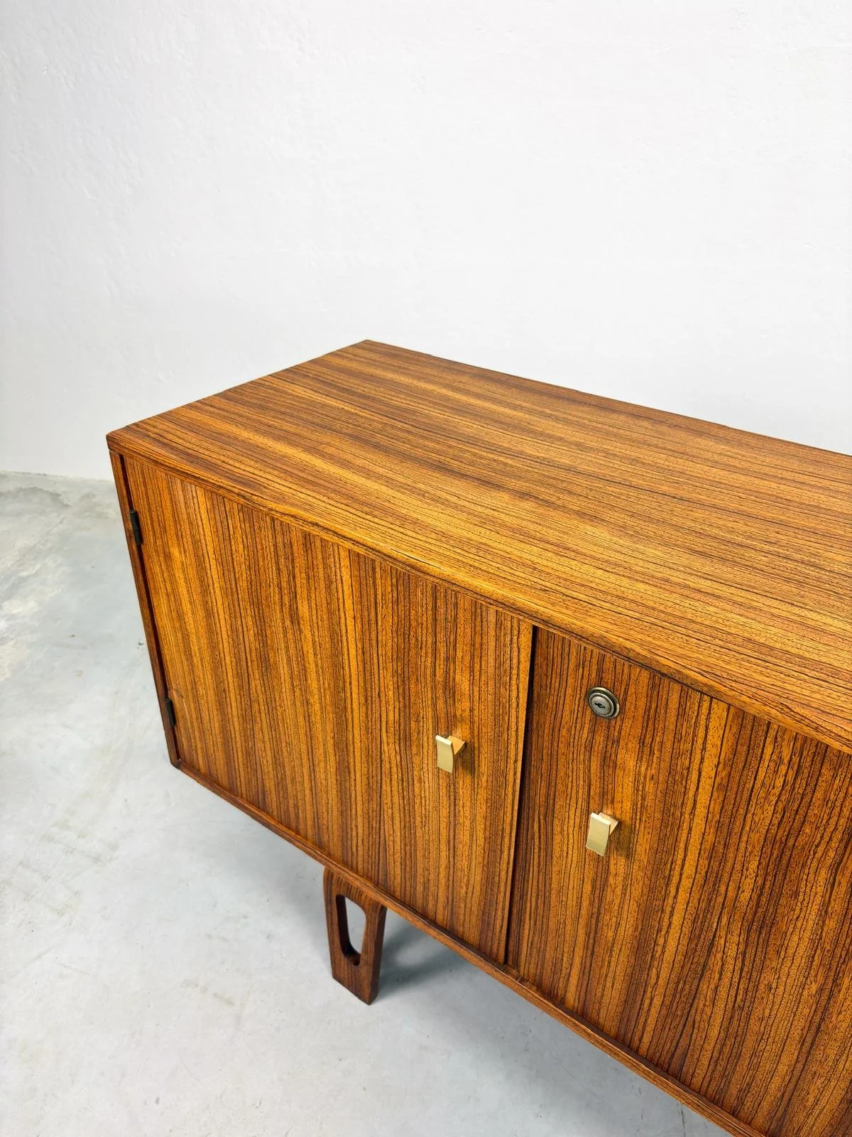 Mid-century Sideboard van Cor Alons voor Gouda den Boer (6).jpeg