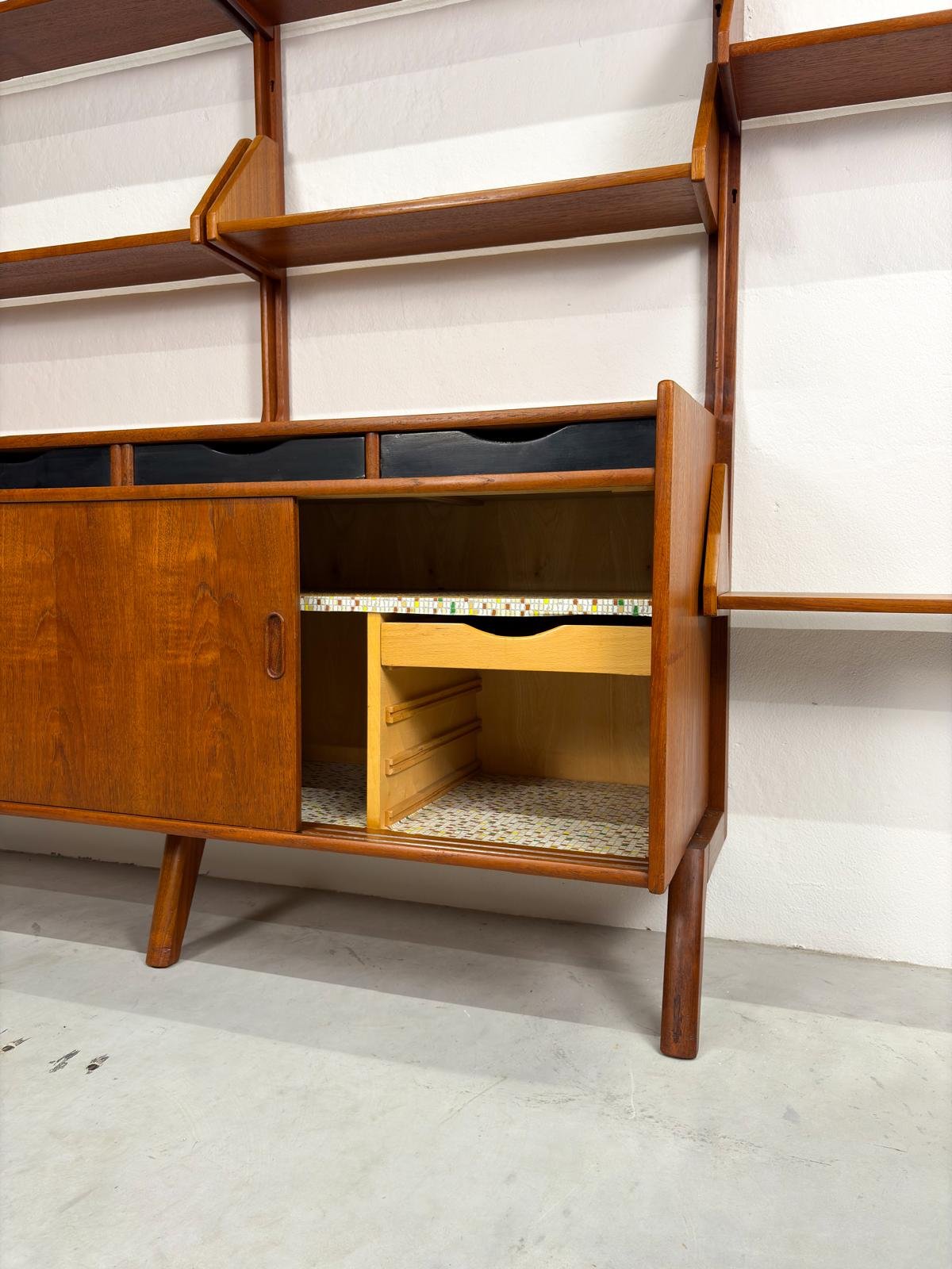 Vintage Modulair Wandsysteem O.M.F. 'Elementa' (16).jpg