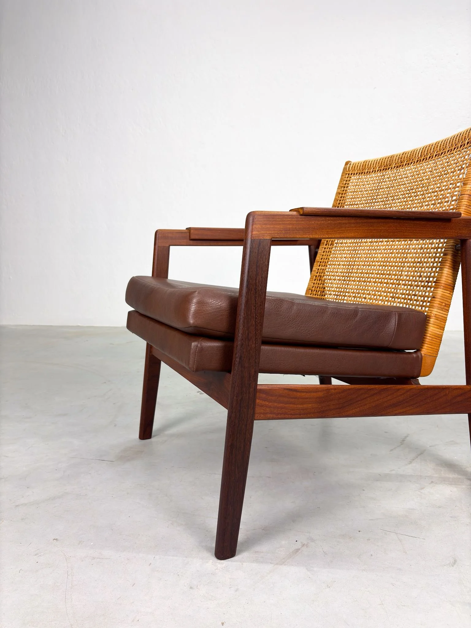 Mid-century Fauteuil van P.J Muntendam voor Gebr. Jonkers (2).jpeg