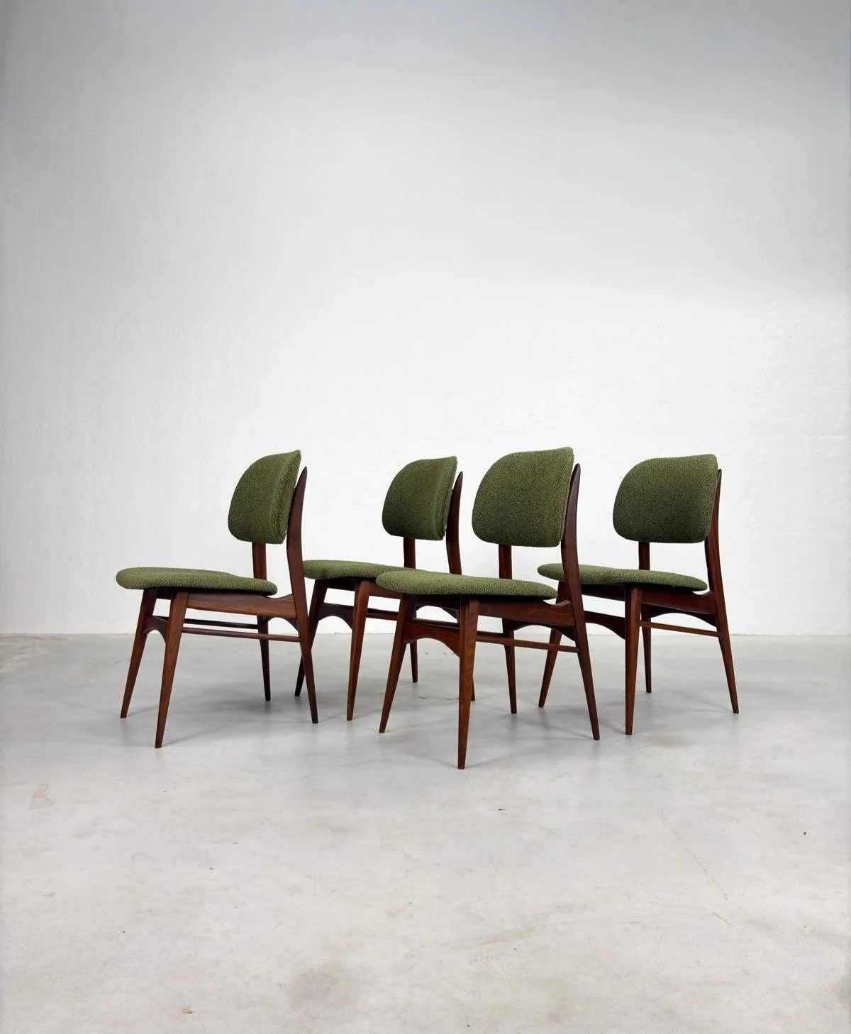 Set+%27Milaan%27+Eetkamerstoelen+van+Louis+van+Teeffelen+%288%29.jpg