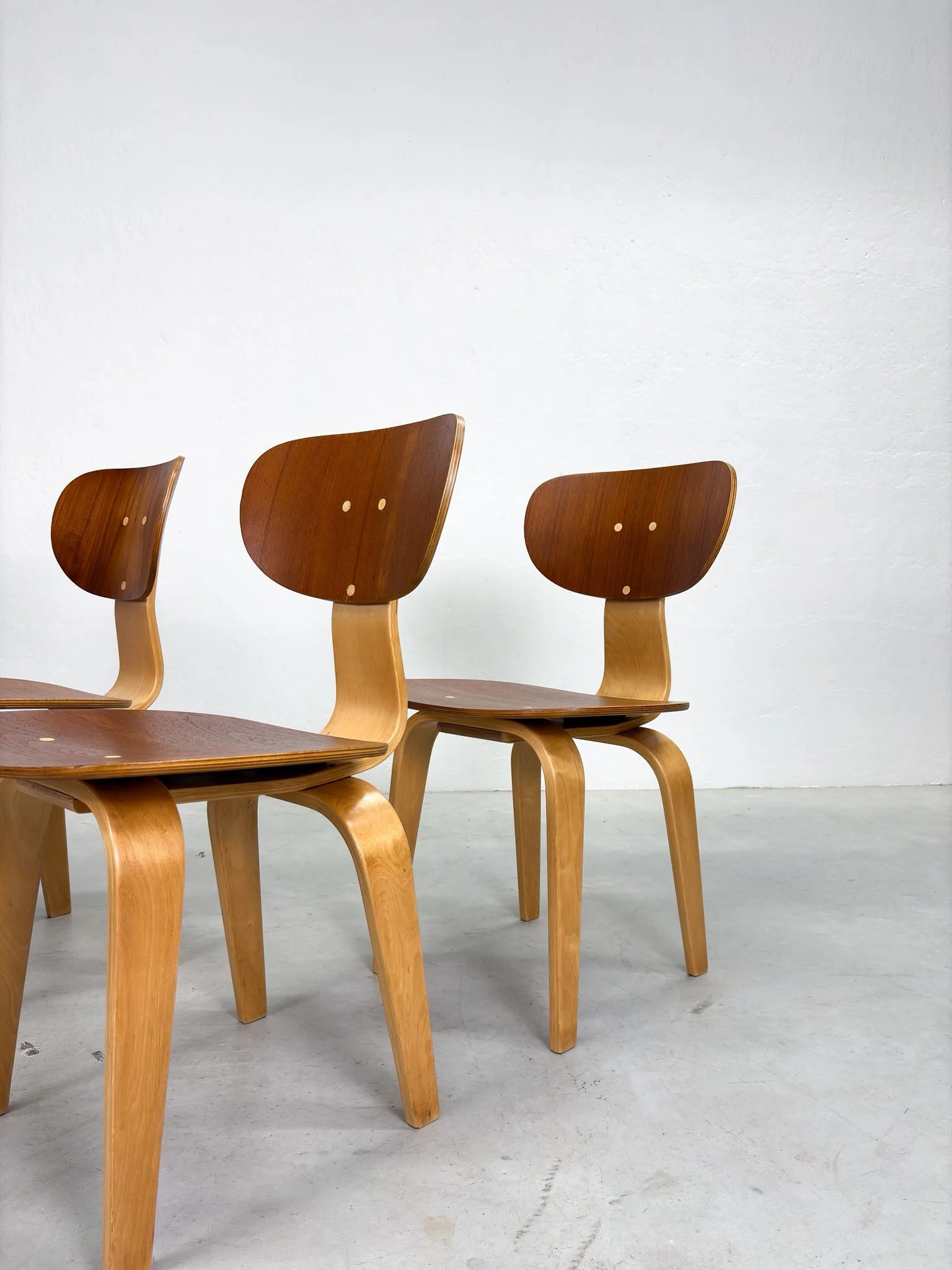 Set 'SB16' Eetkamerstoelen van Cees Braakman voor Pastoe (9).jpeg
