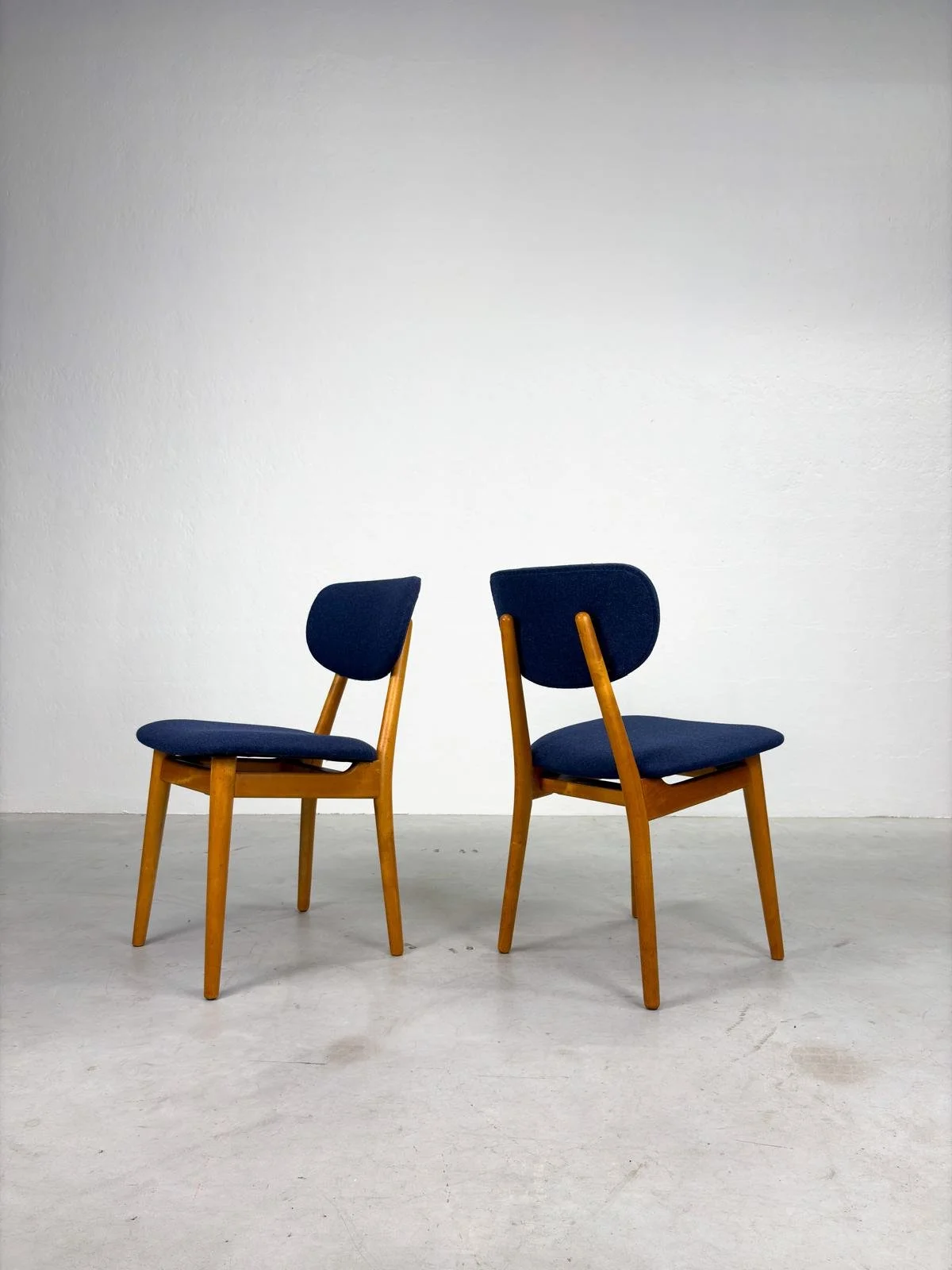 Set 'SB13' Eetkamerstoelen van Cees Braakman voor Pastoe (1).jpeg