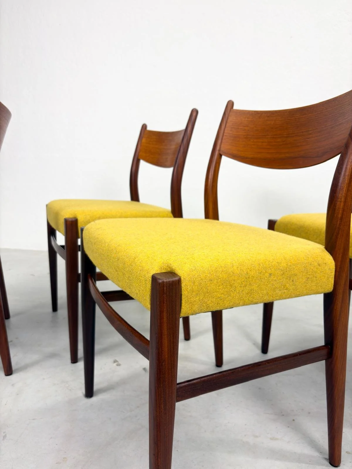 Set 'SA10' Eetkamerstoelen van Cees Braakman voor Pastoe (8).jpeg