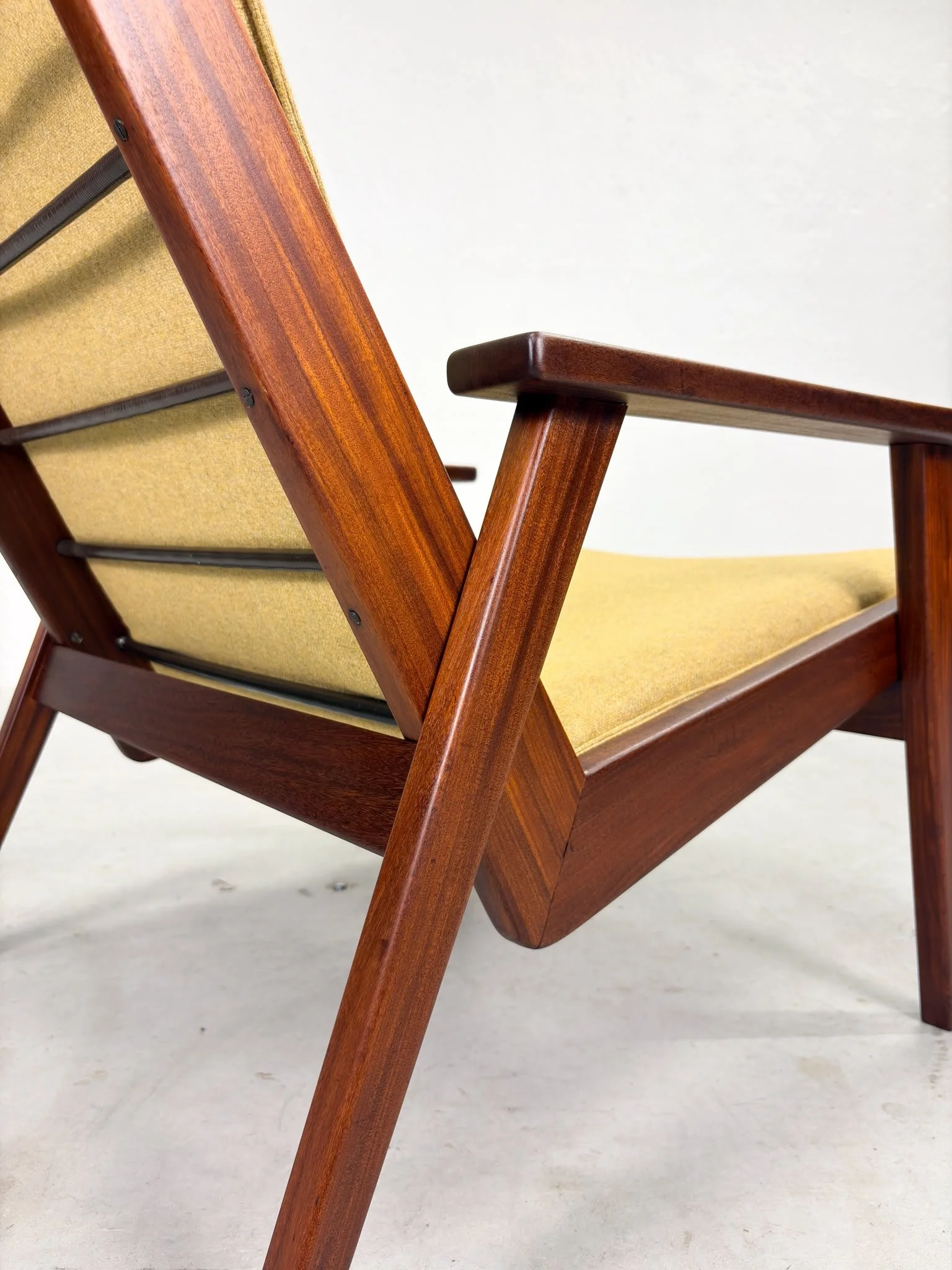 '1611' Fauteuil van Rob Parry voor Gelderland (14).jpeg