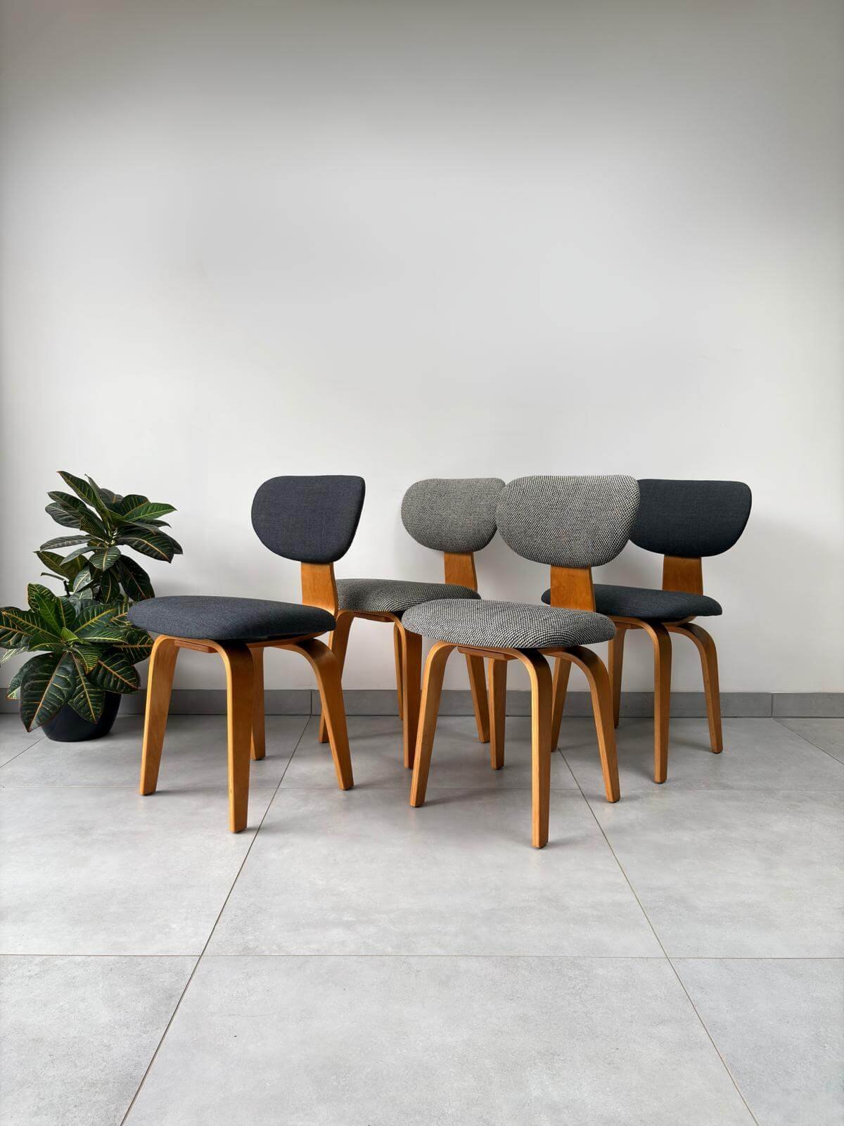 Set Vintage Eetkamerstoelen Pastoe SB03 Kvadrat