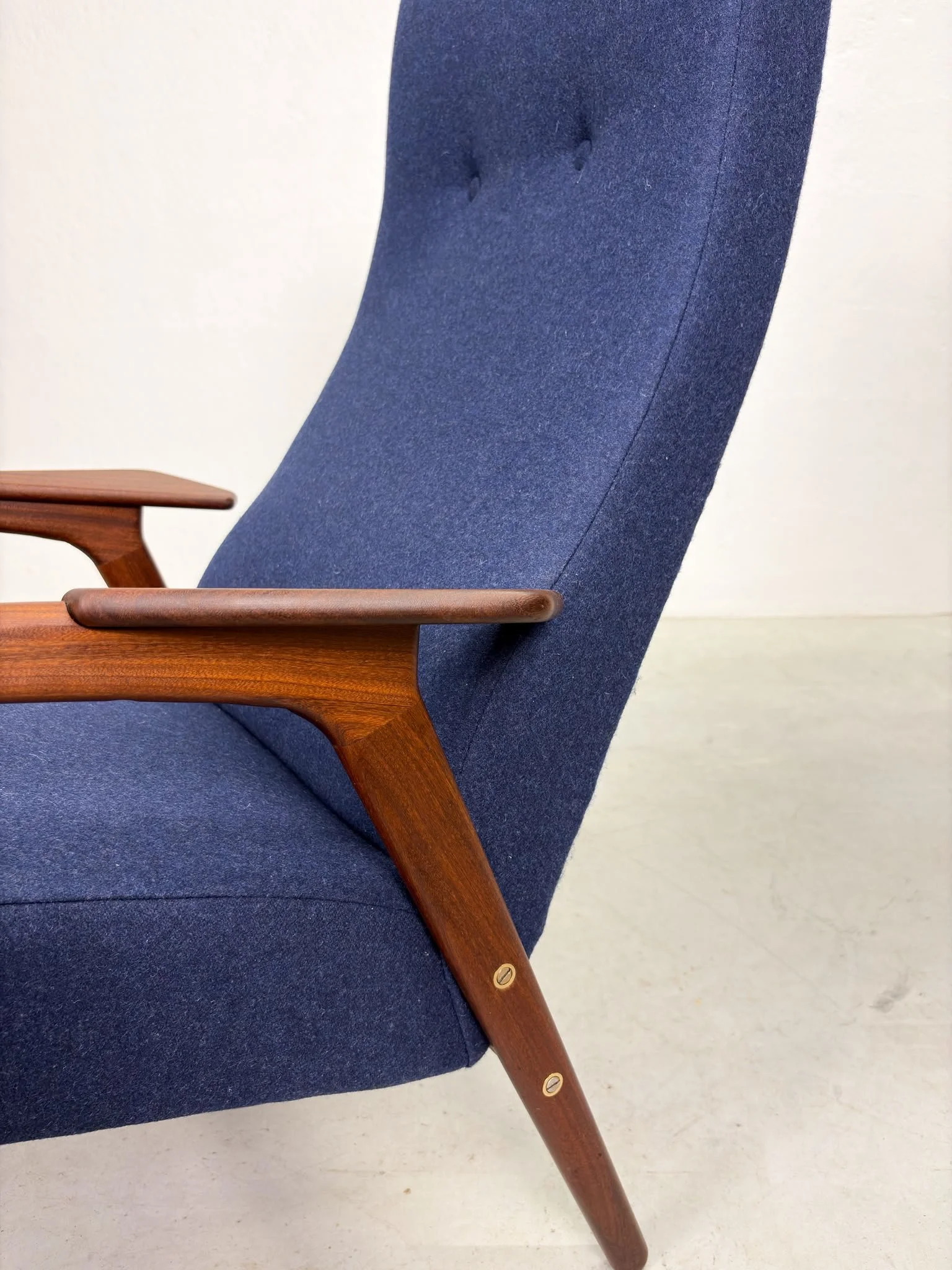 Pastoe 'Ruster' Fauteuil van Yngve Ekström (6).jpeg
