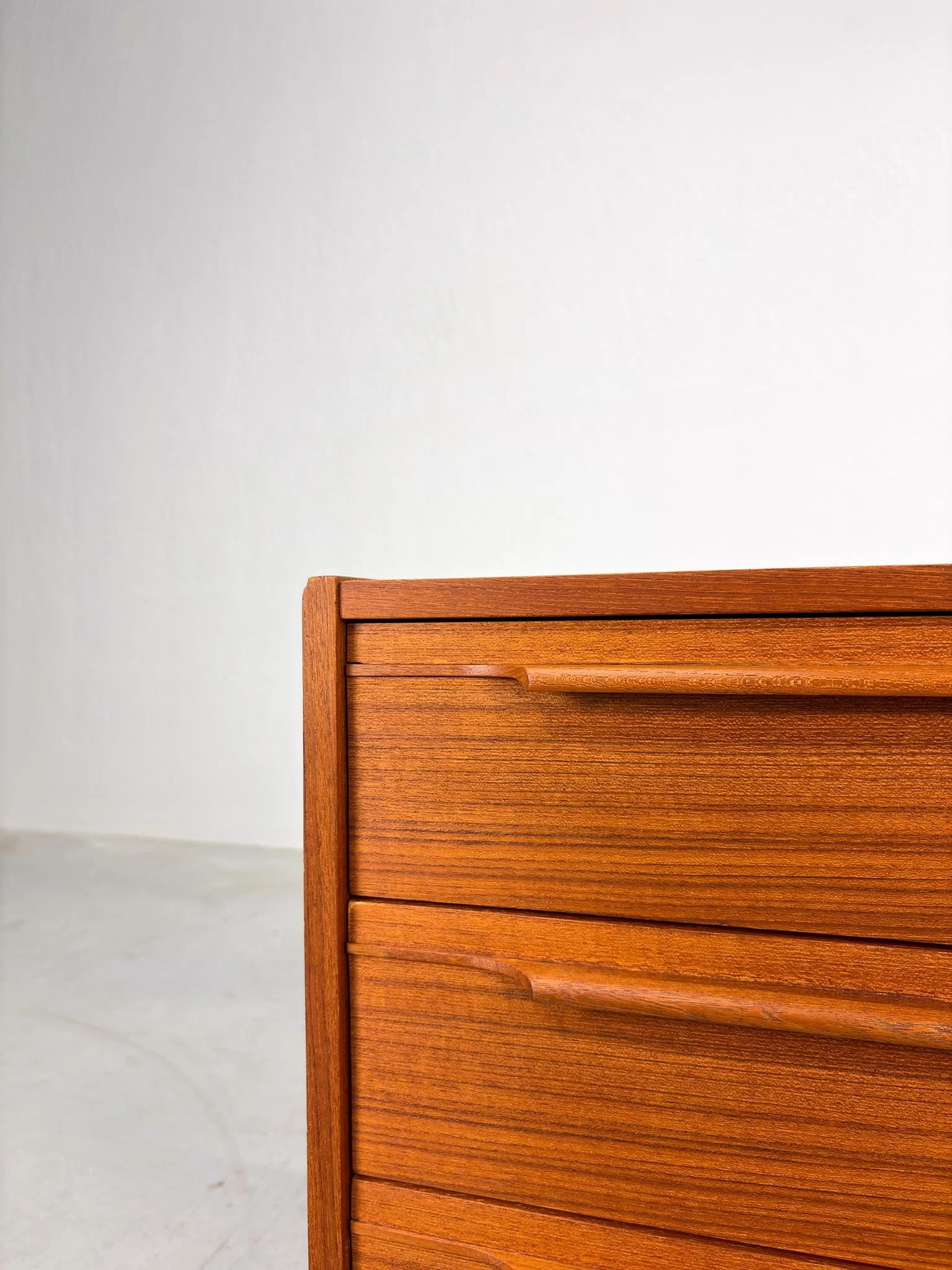 Mid-century 'Mahjongg' Ladekast van Ouwenbroek's Meubelfabriek (3).jpeg