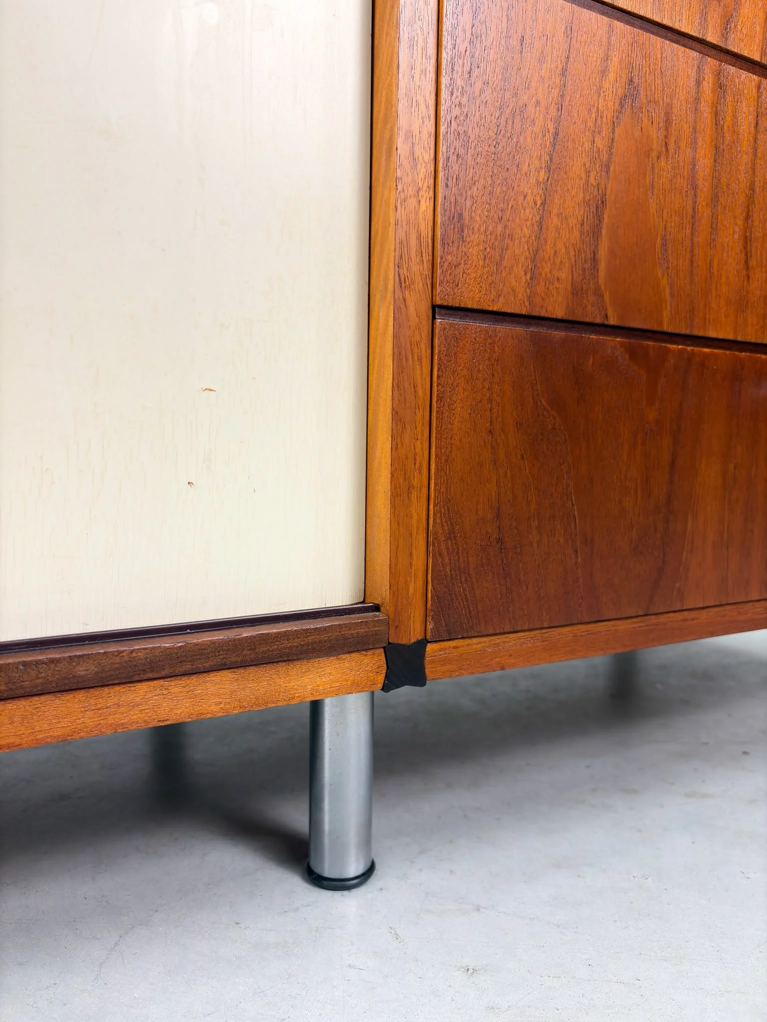 'Made to Measure' Dressoir van Cees Braakman voor Pastoe (16).jpeg