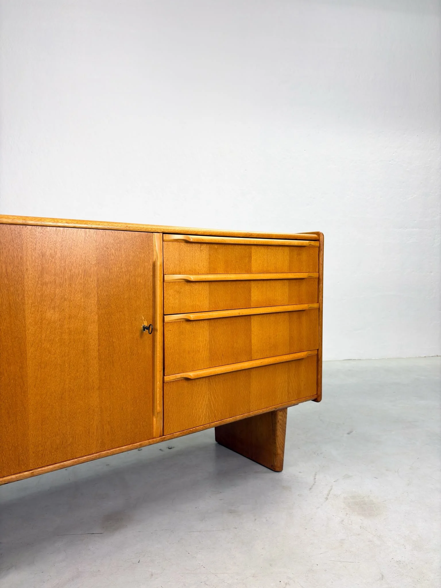 'DE01' Dressoir van Cees Braakman voor Pastoe (9).jpeg