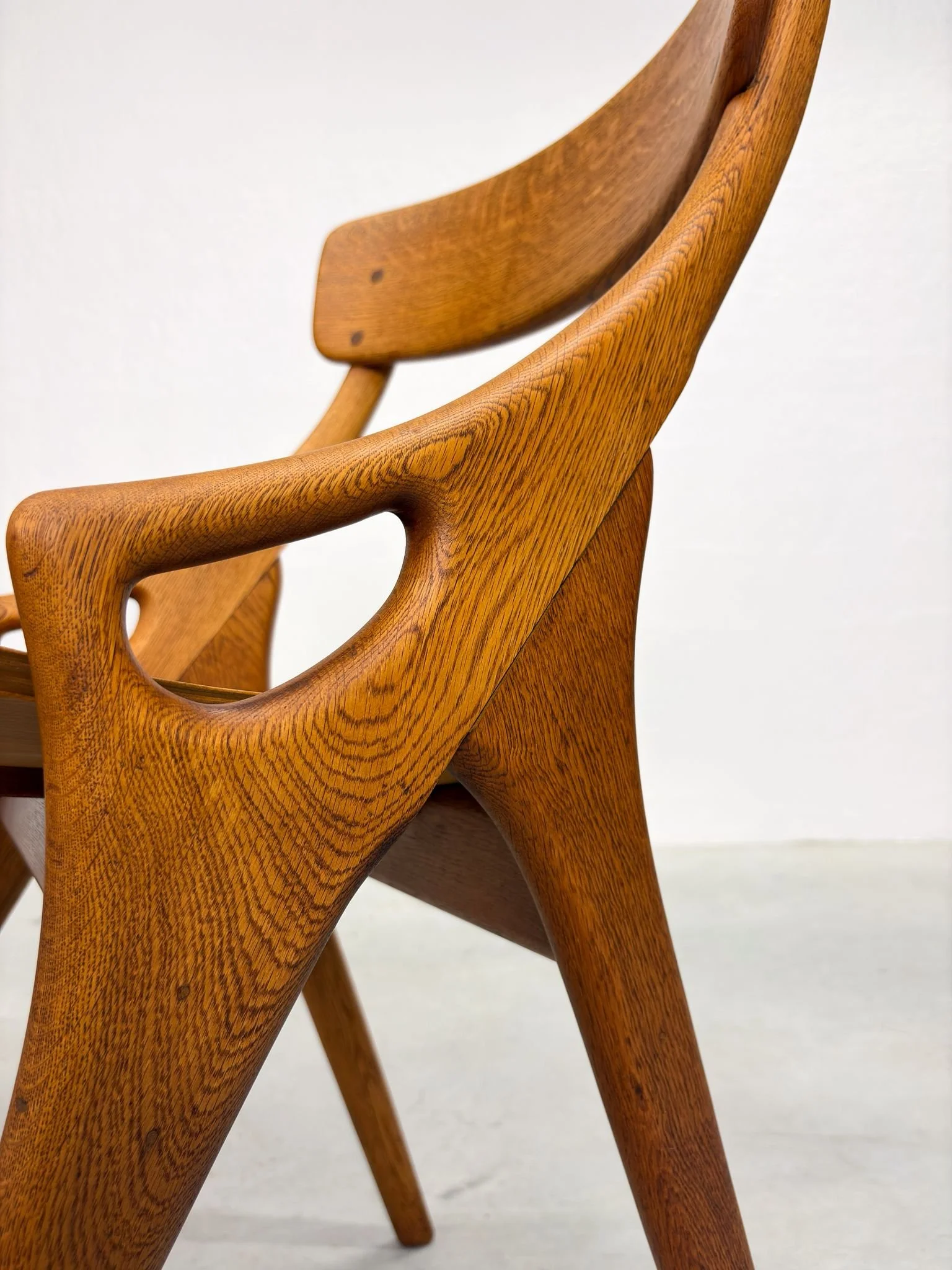 Set Eiken Eetkamerstoelen van Arne Hovmand Olsen (21).jpeg