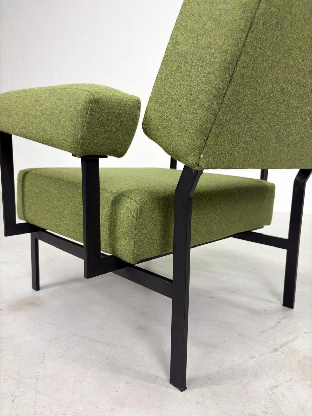 'FM07' Fauteuil van Cees Braakman voor Pastoe (6).jpeg
