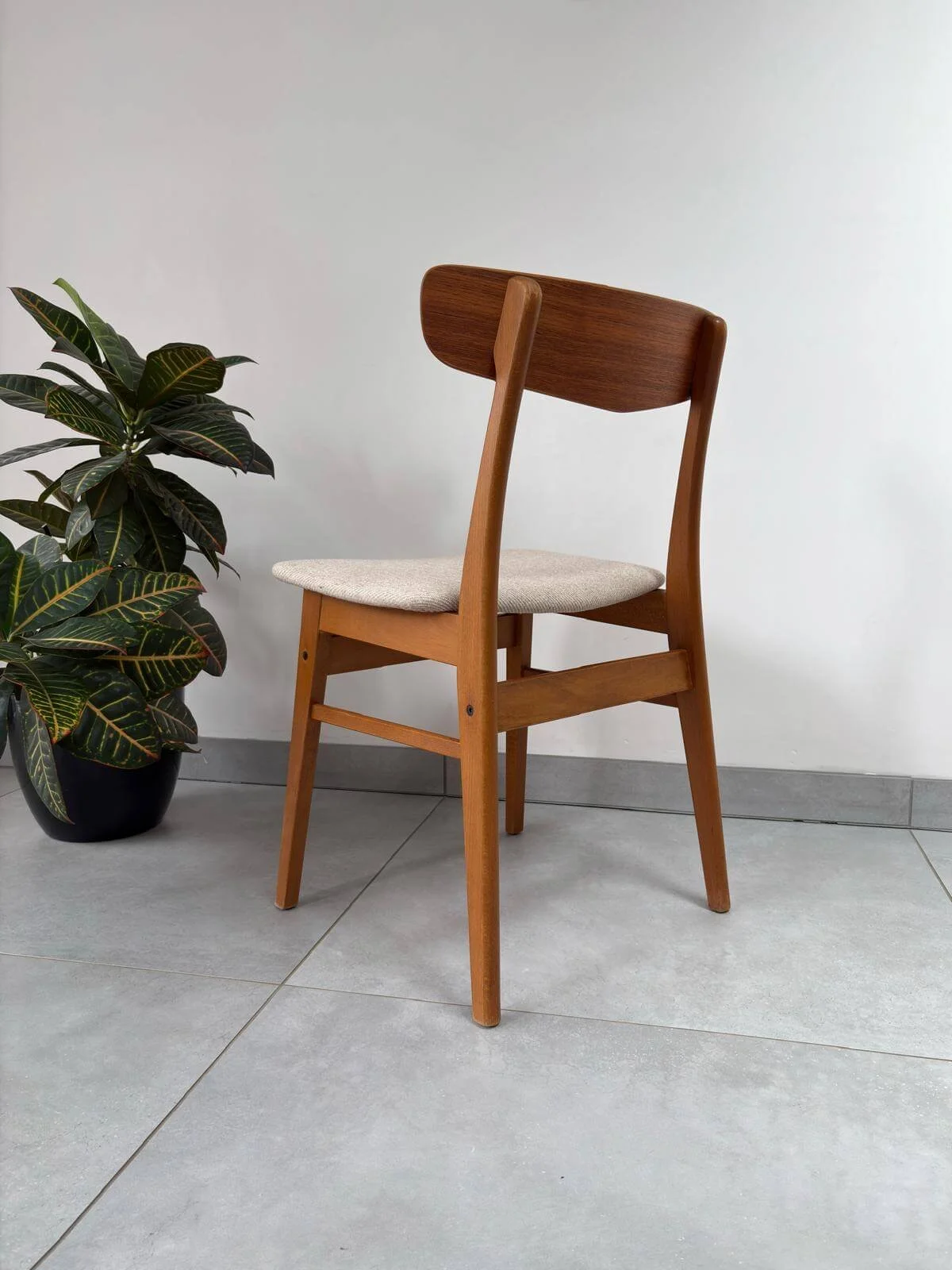 Vintage Scandinavische Eetkamerstoelen Farstrup (10).jpg