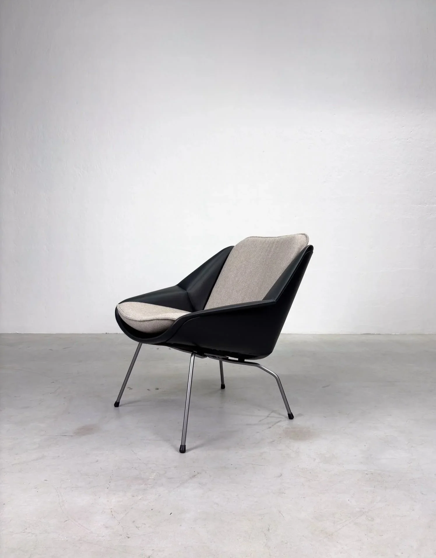 %27FM04%27+Fauteuil+van+Cees+Braakman+voor+Pastoe+%288%29.jpg