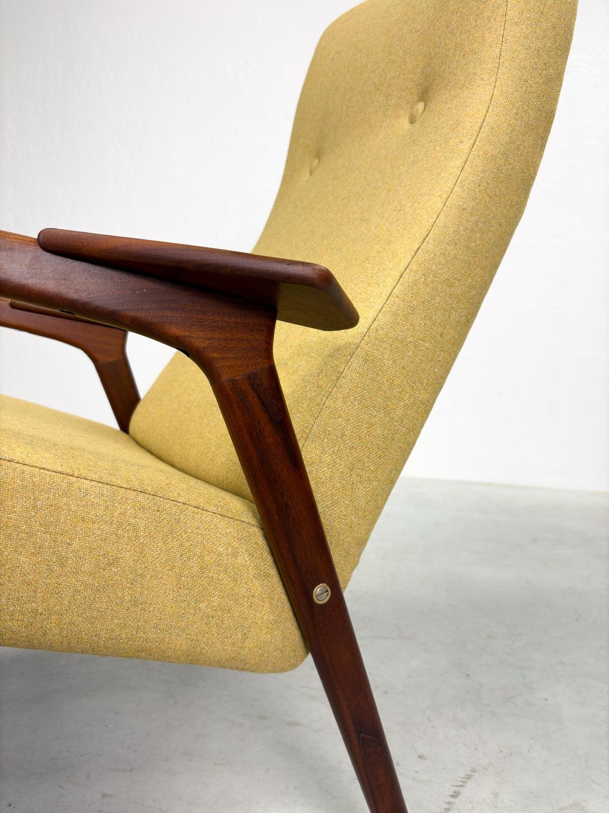 Pastoe 'Ruster' Fauteuil van Yngve Ekström Hoog (2).jpeg