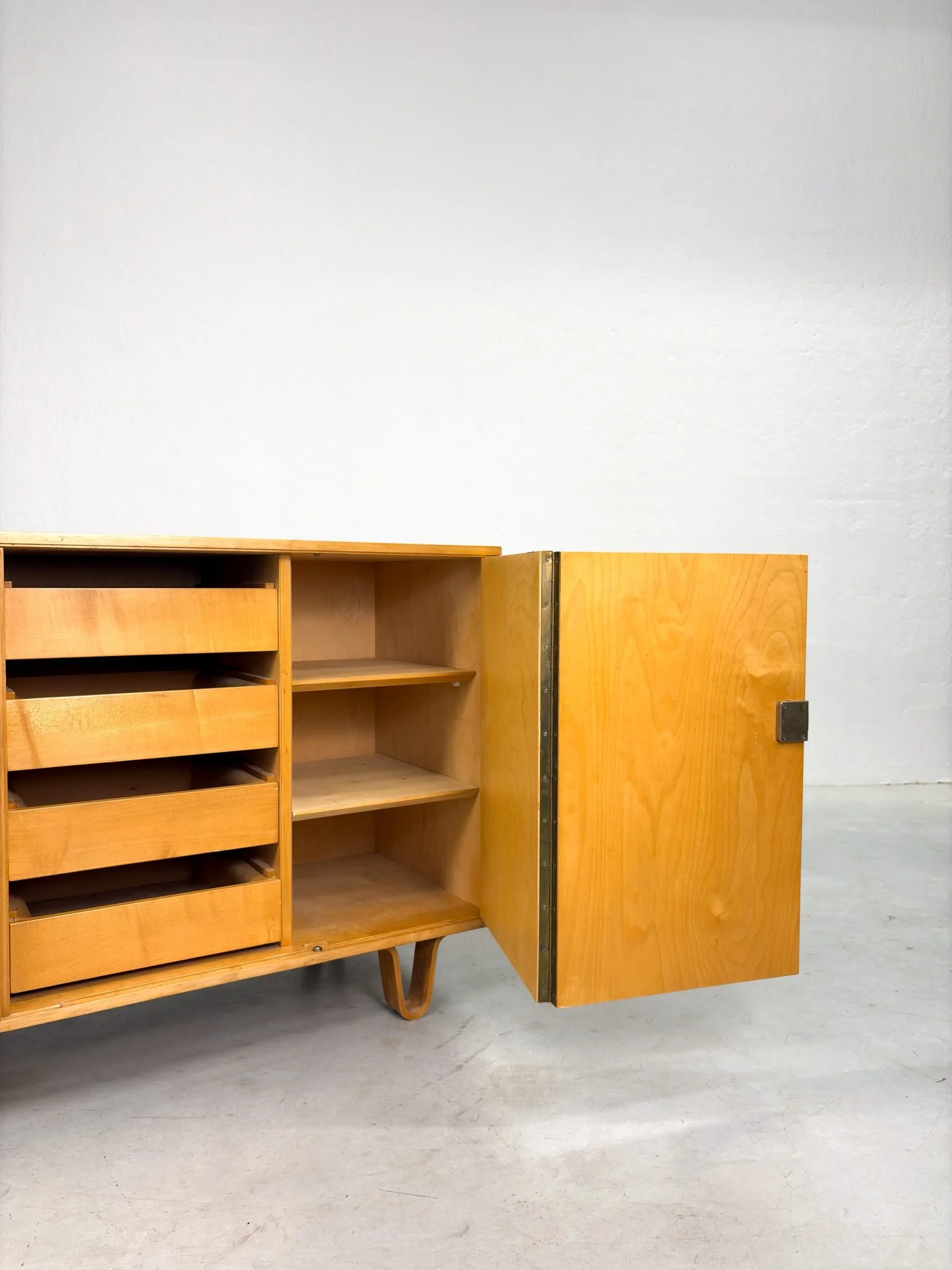 'DB02' Dressoir van Cees Braakman voor Pastoe (5).jpeg