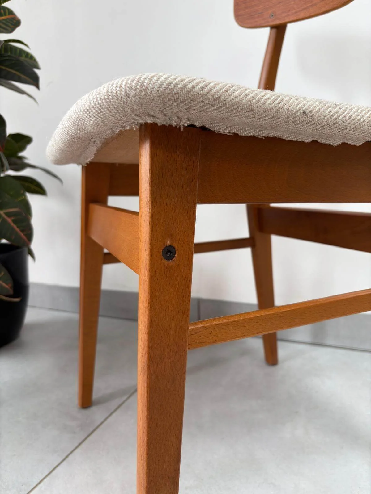 Vintage Scandinavische Eetkamerstoelen Farstrup (2).jpg