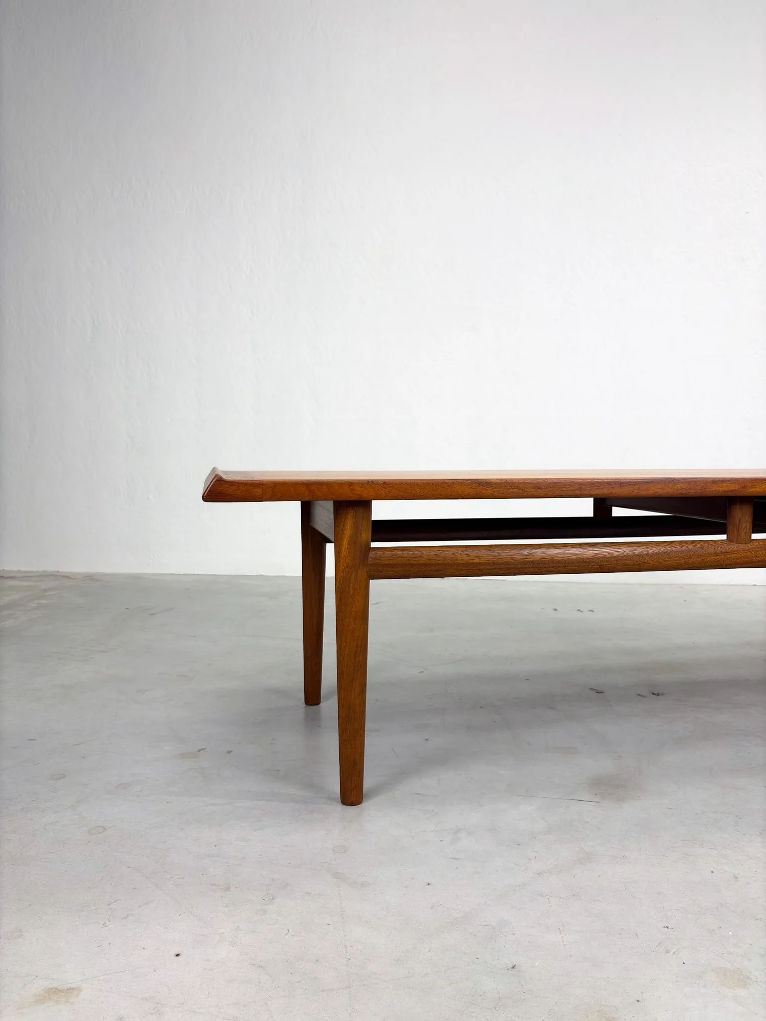Salontafel van Torbjørn Afdal voor Haug Snekkeri (19).jpeg