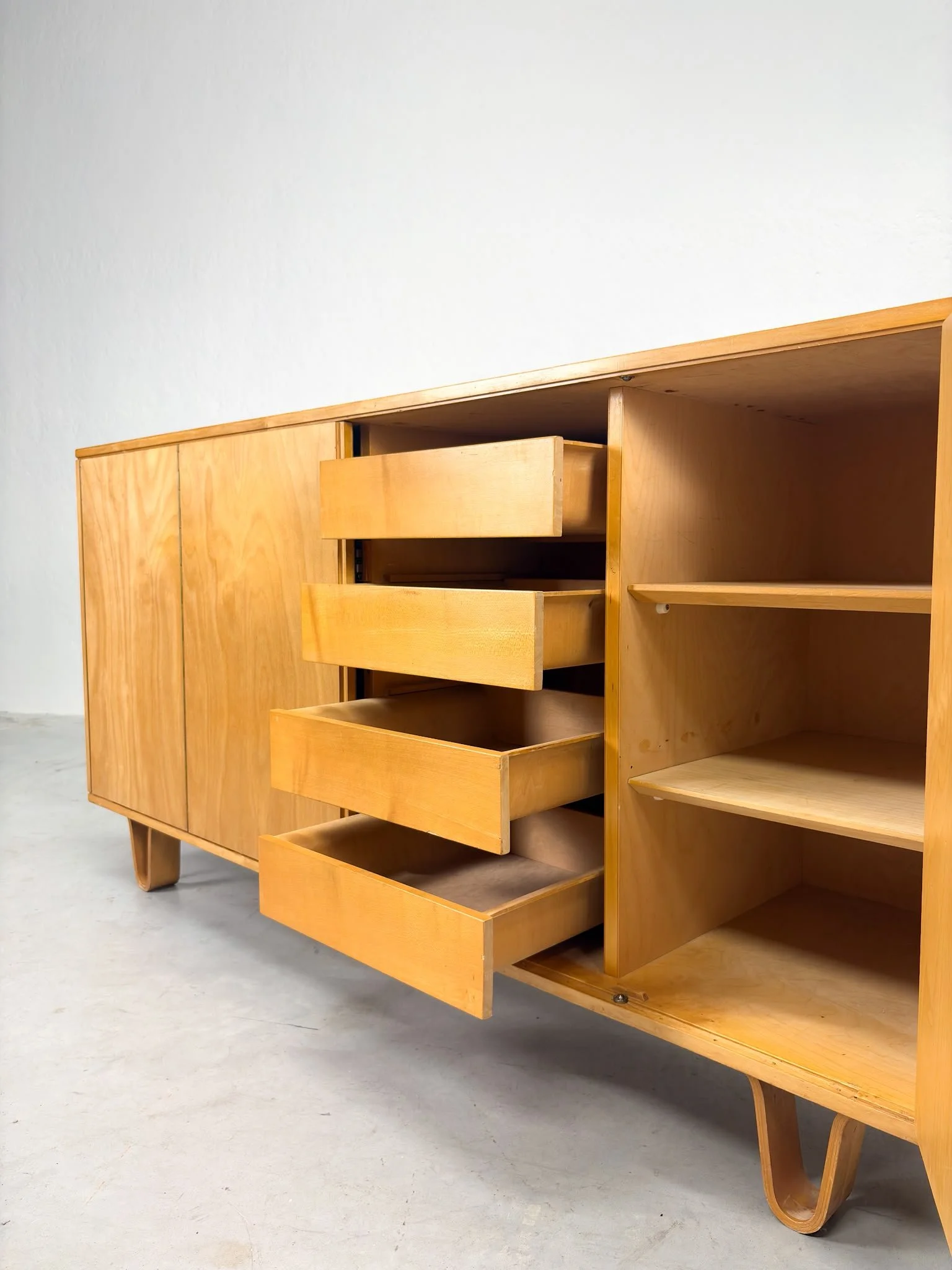 'DB02' Dressoir van Cees Braakman voor Pastoe (2).jpeg