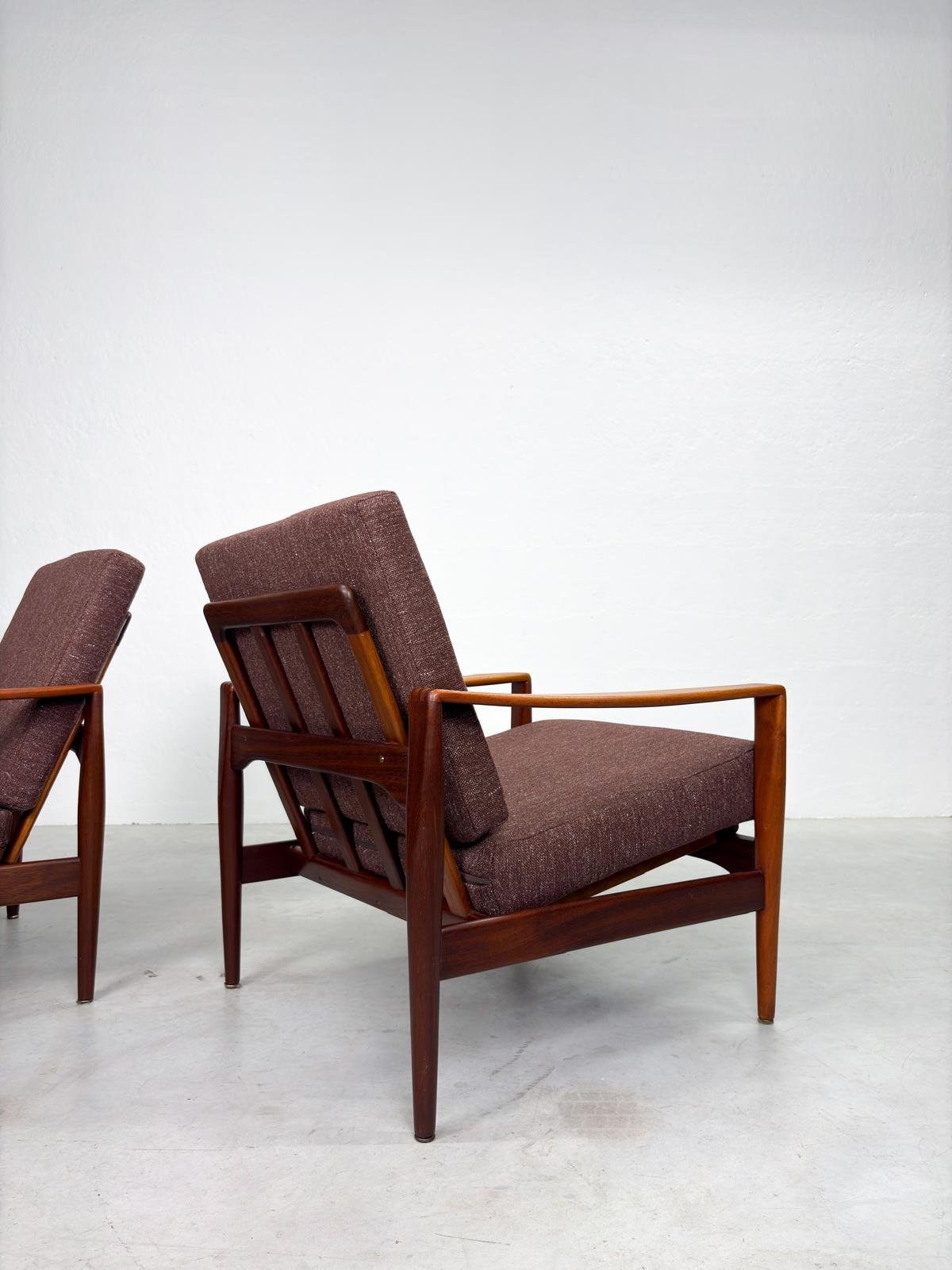 'EK' Fauteuil van Illum Wikkelsø voor N. Eilersen (20).jpeg